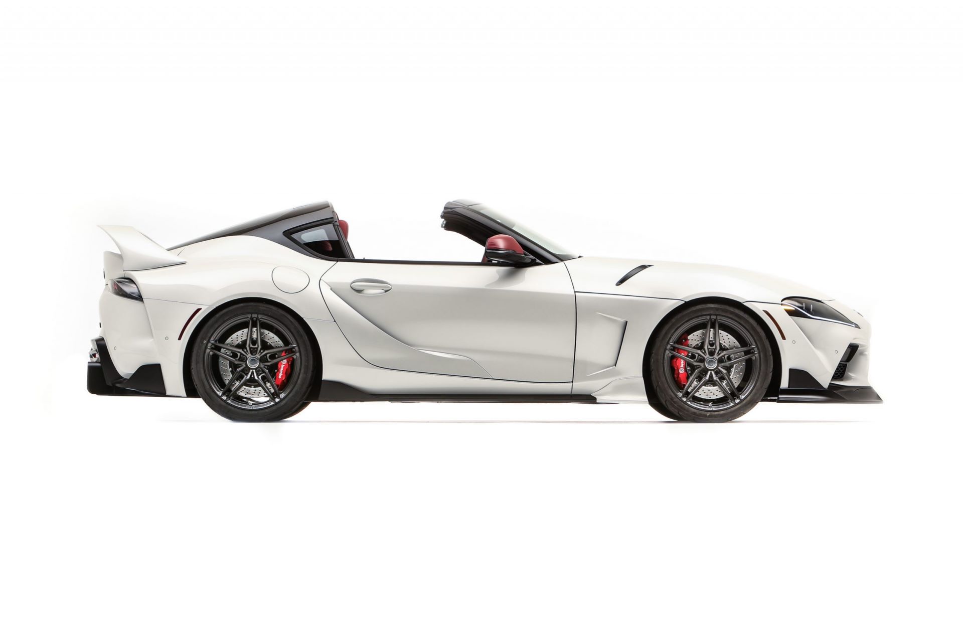 GR_Supra_Sport_Top_SEMA_2021_LowRes_3-scaled
