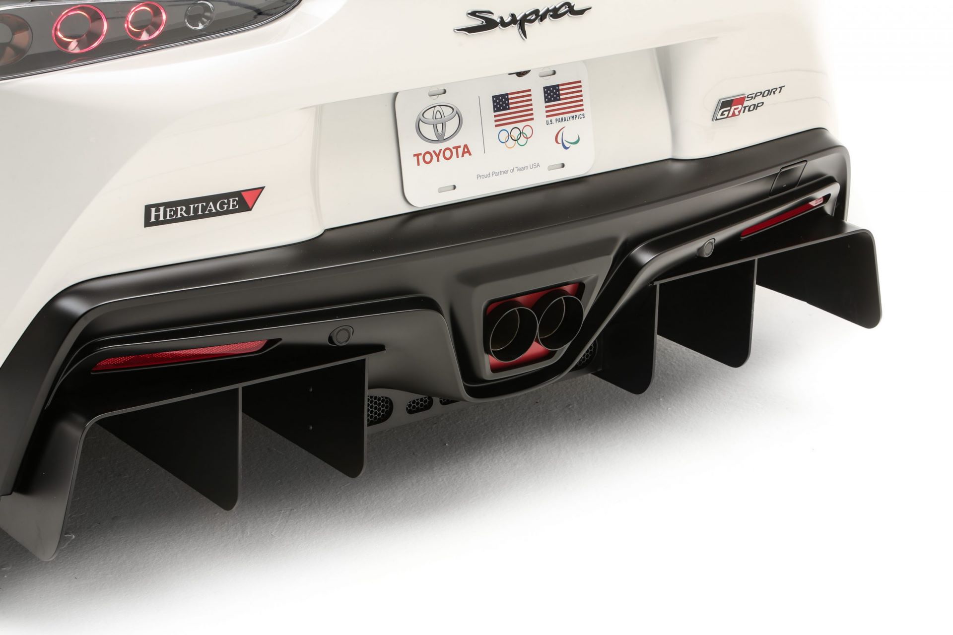 GR_Supra_Sport_Top_SEMA_2021_LowRes_7-scaled
