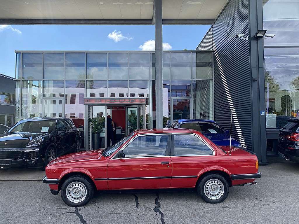 1985_BMW_323i_sale-18
