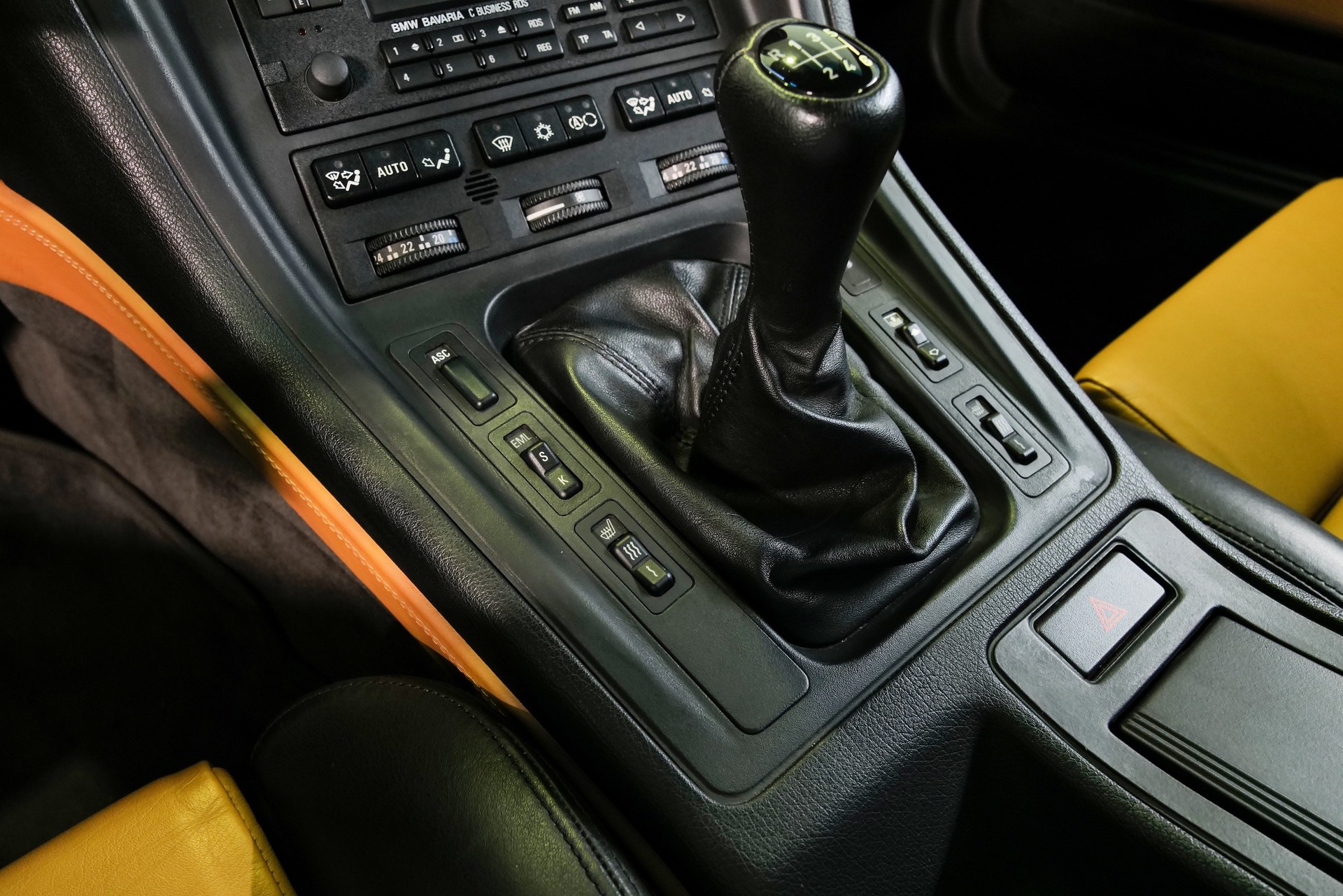 1990_BMW_850_CSi_prototype-auction10