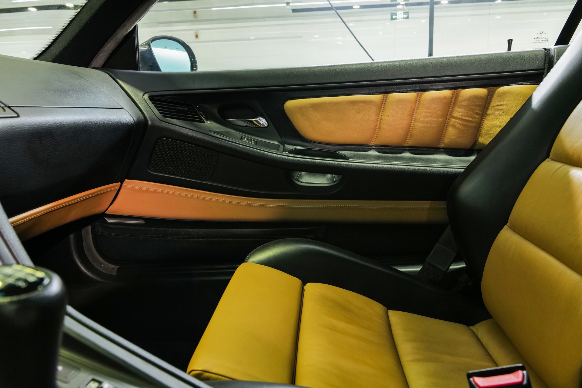 1990_BMW_850_CSi_prototype-auction11