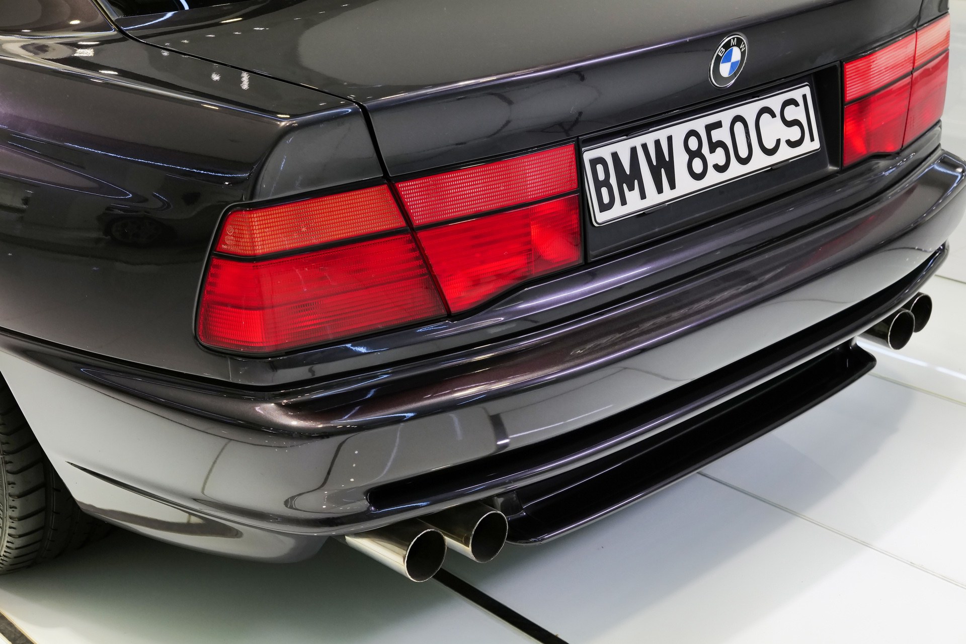 1990_BMW_850_CSi_prototype-auction17