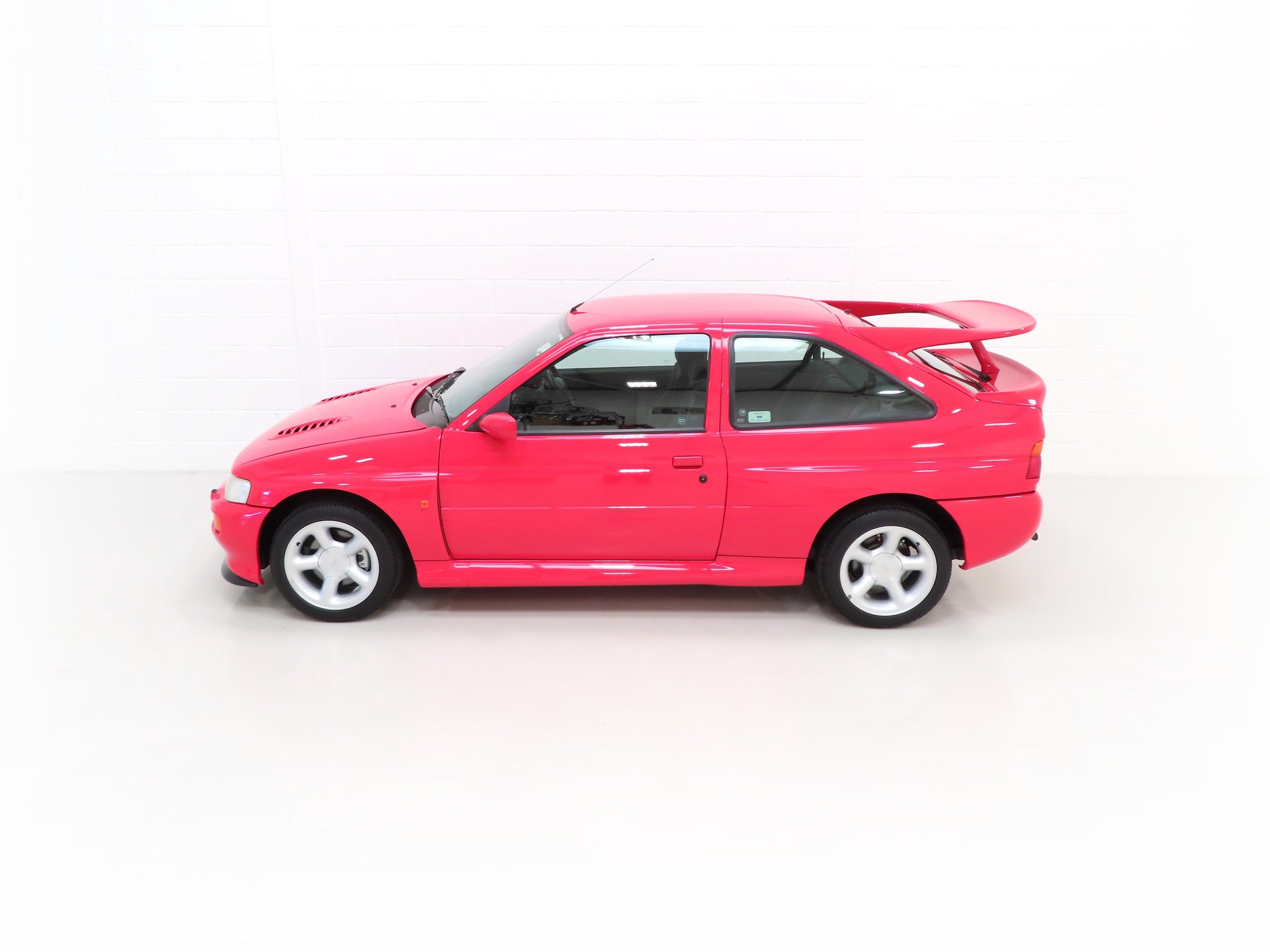 1996_Ford_Escort_RS_Cosworth_sale-049