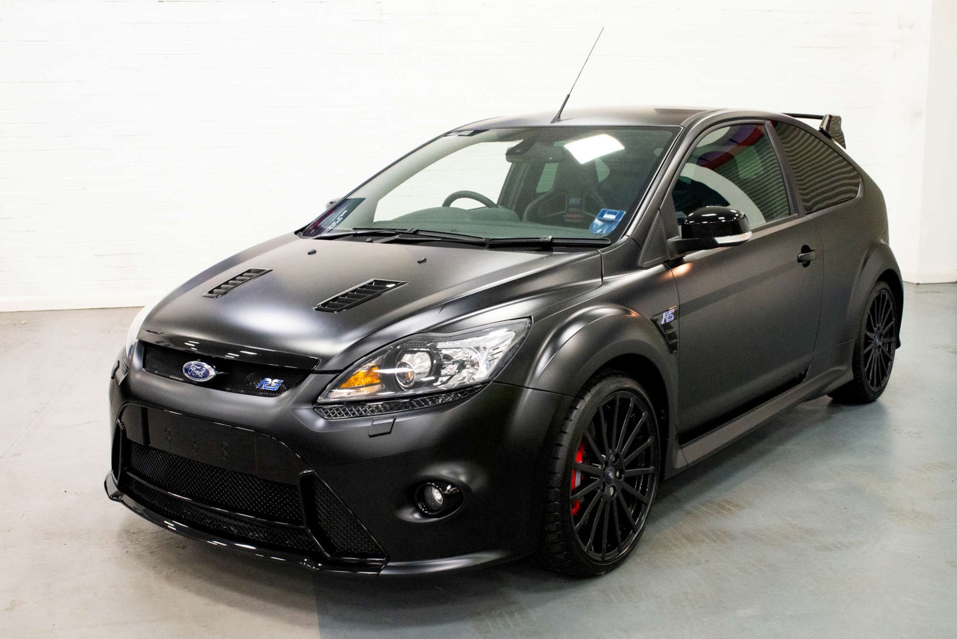 2010_Ford_Focus_RS500_sale-16