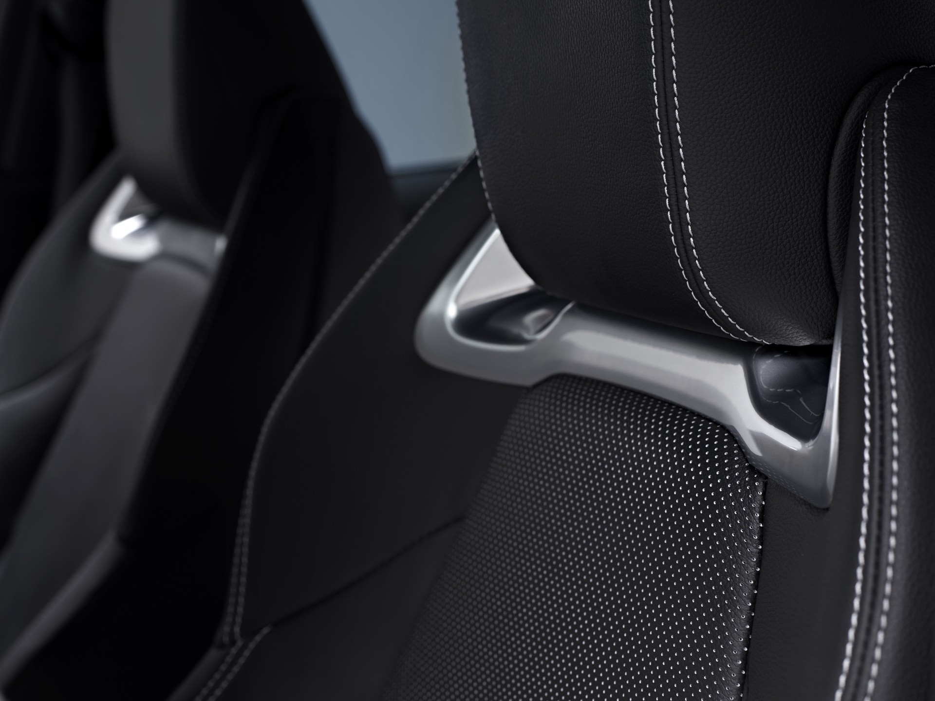 2022_Toyota_Corolla_Touring_Sports-12