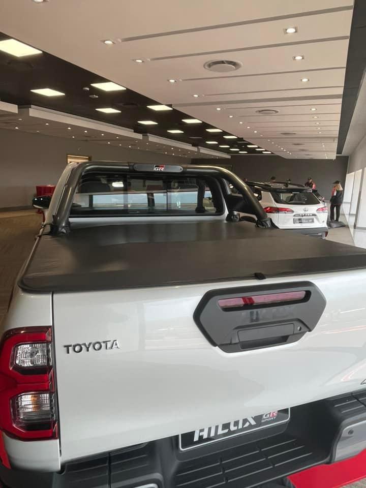 2022_Toyota_Hilux_GR_Sport_South_Africa-6