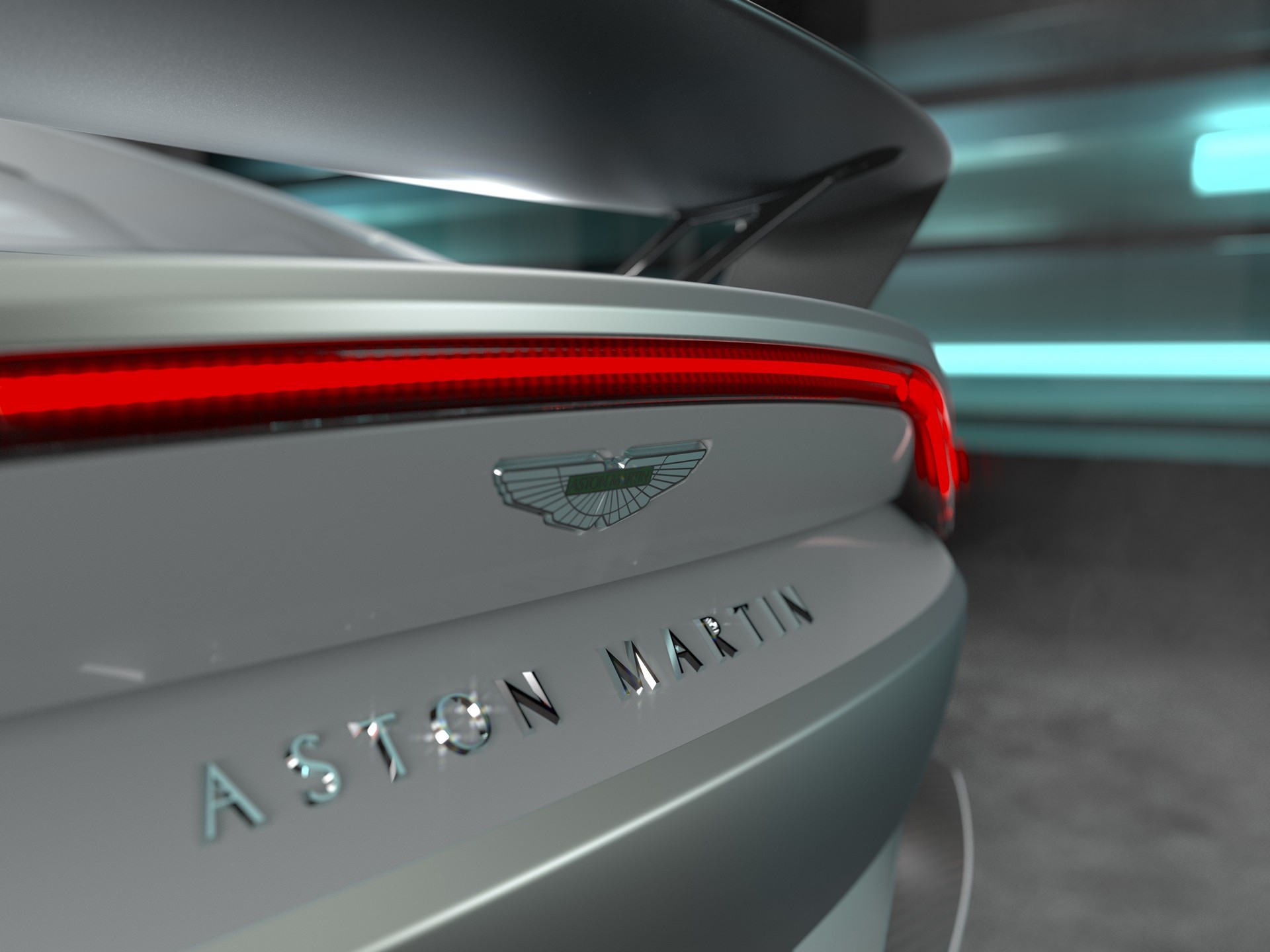 Aston_Martin_V12_Vantage-7