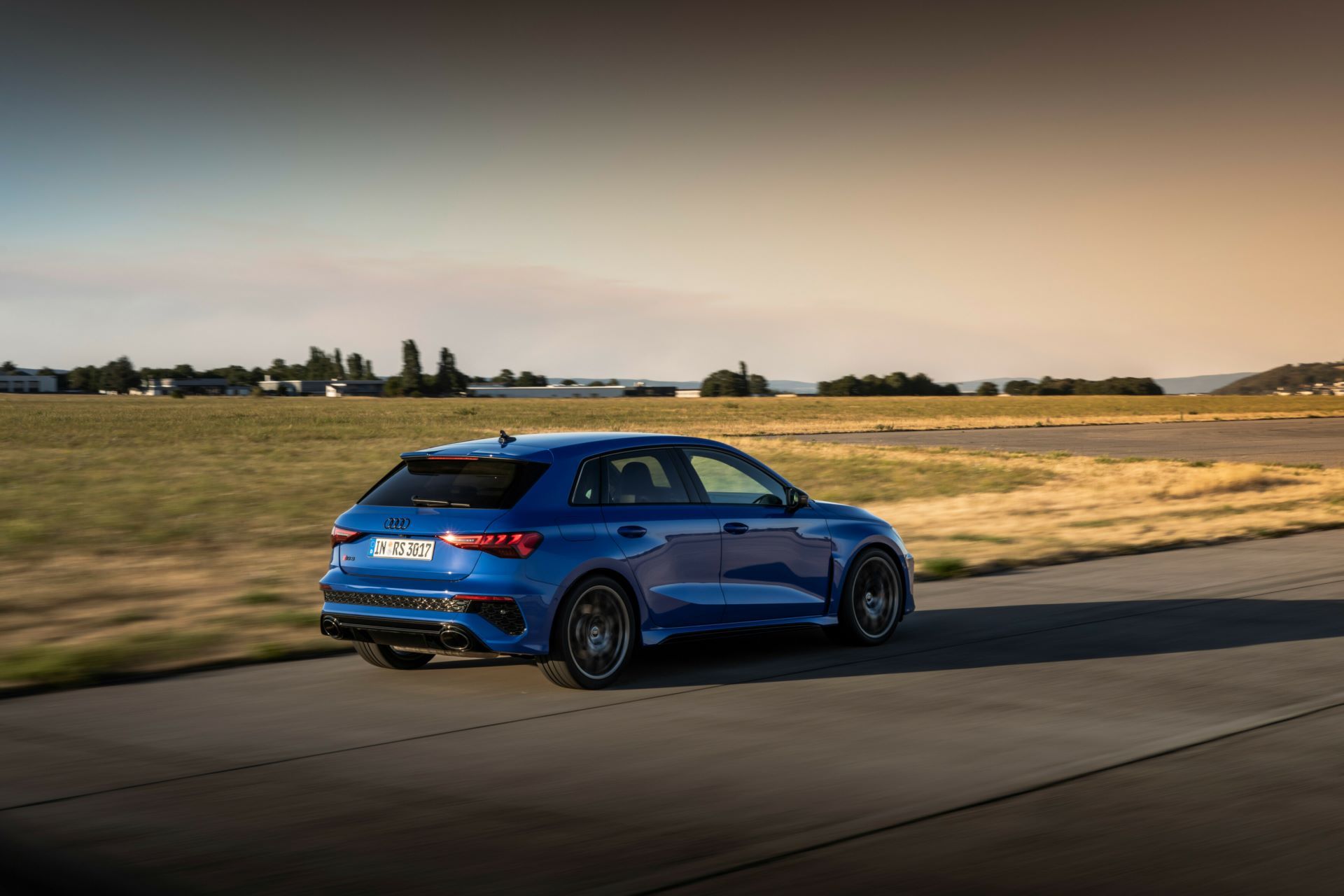 2023-Audi-RS3-Performance-edition-105