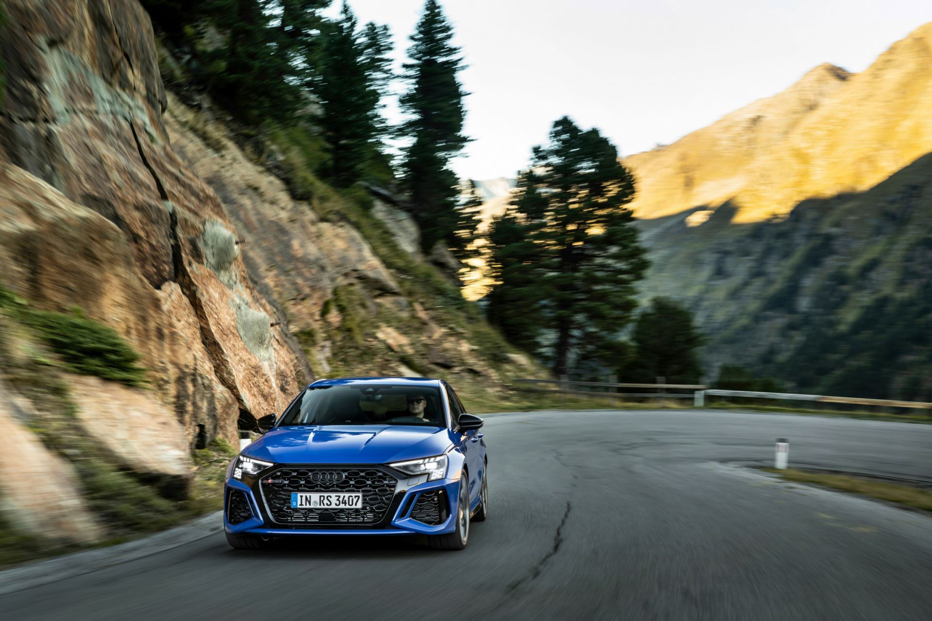 2023-Audi-RS3-Performance-edition-123