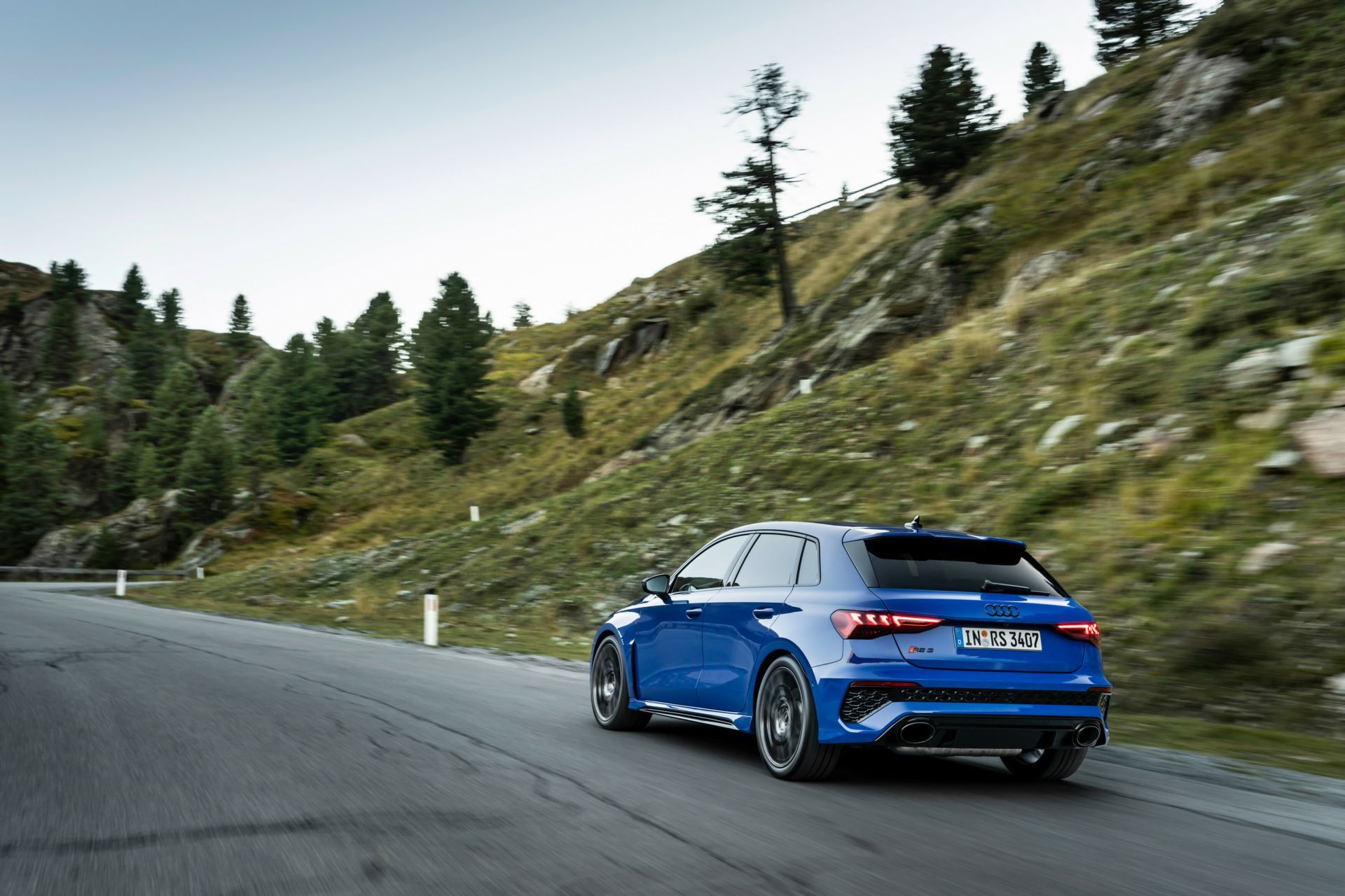2023-Audi-RS3-Performance-edition-126