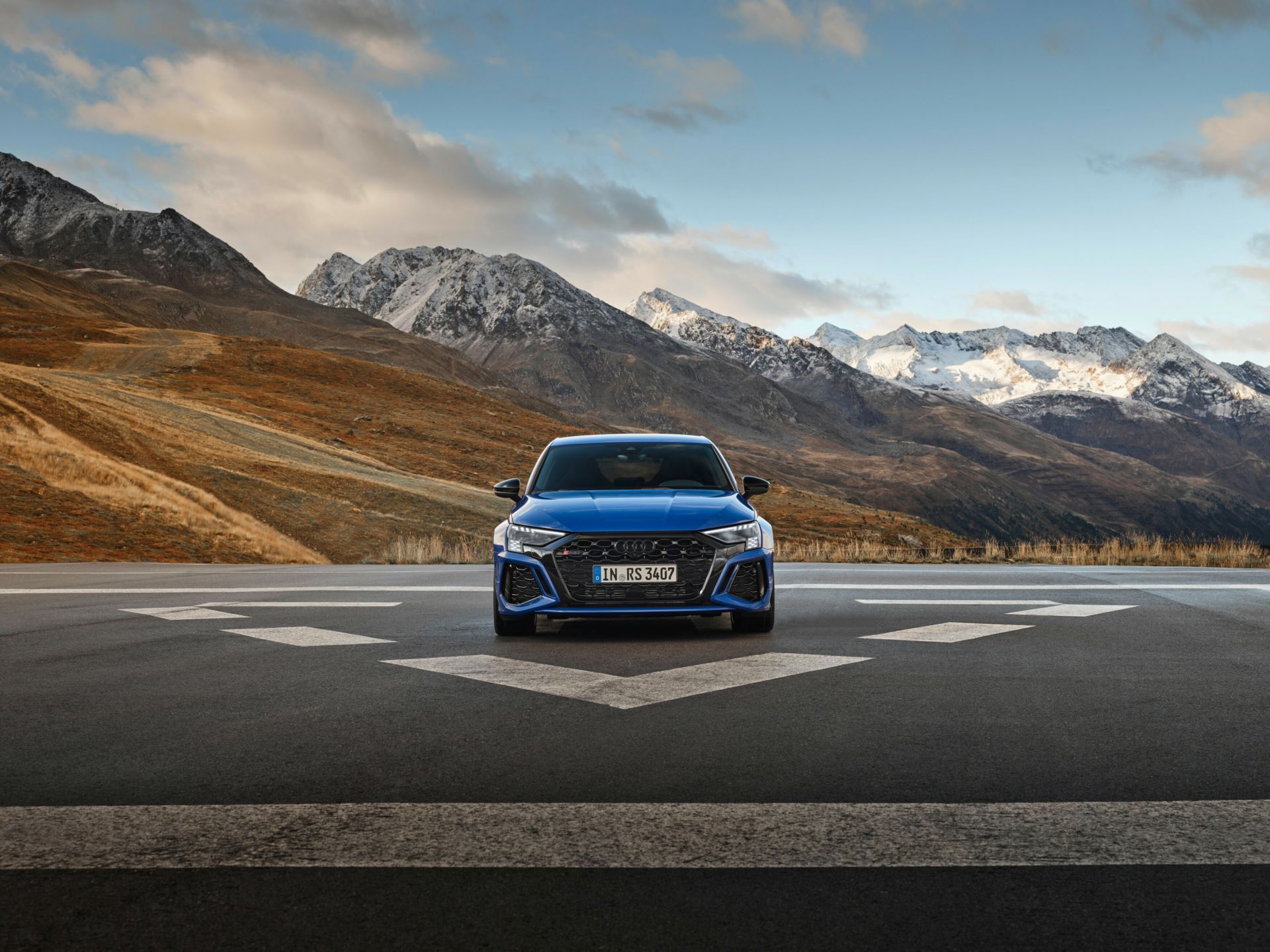 2023-Audi-RS3-Performance-edition-60