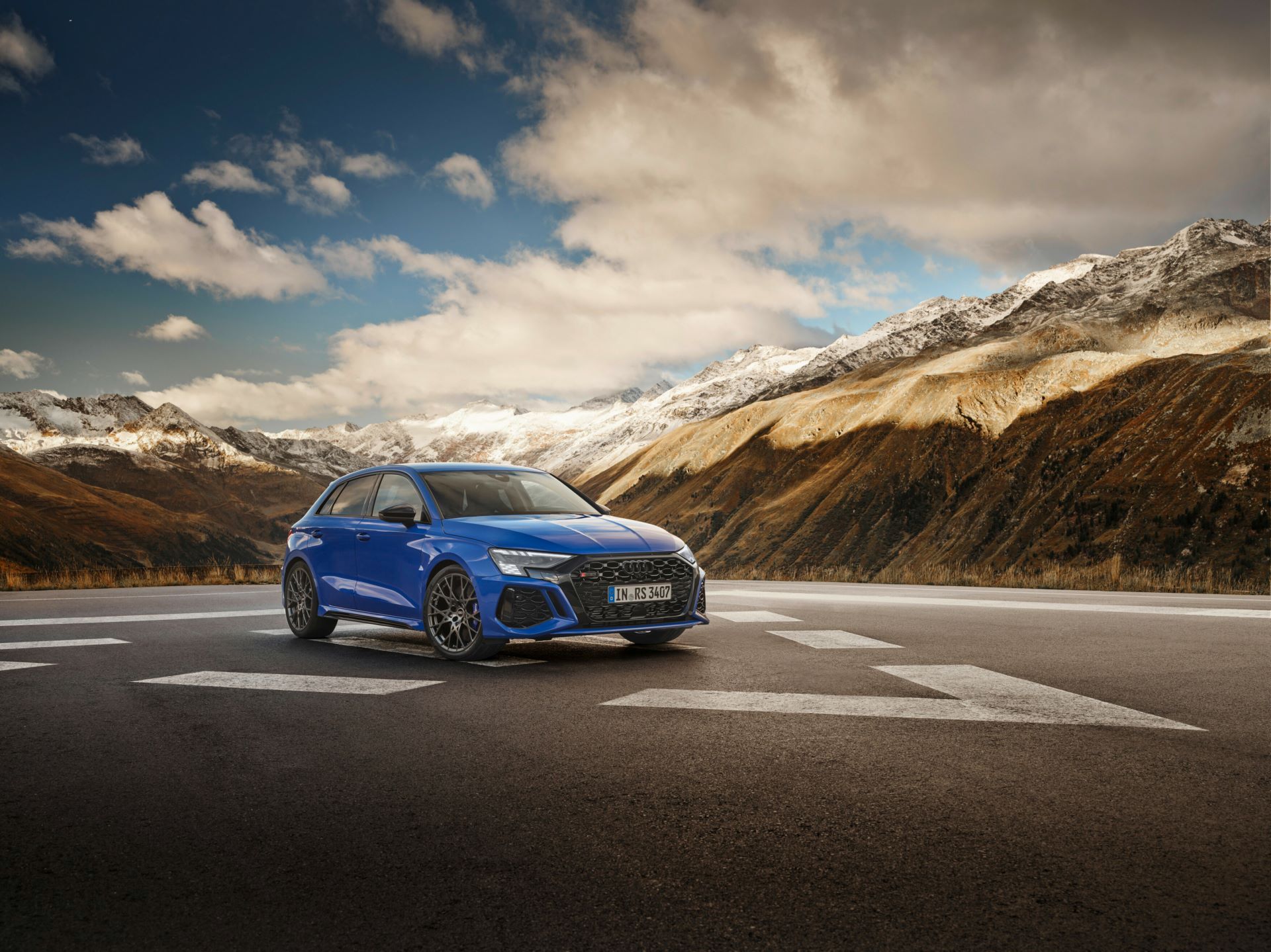 2023-Audi-RS3-Performance-edition-61