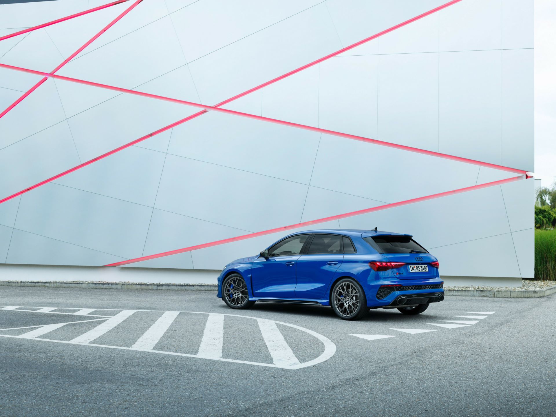 2023-Audi-RS3-Performance-edition-78