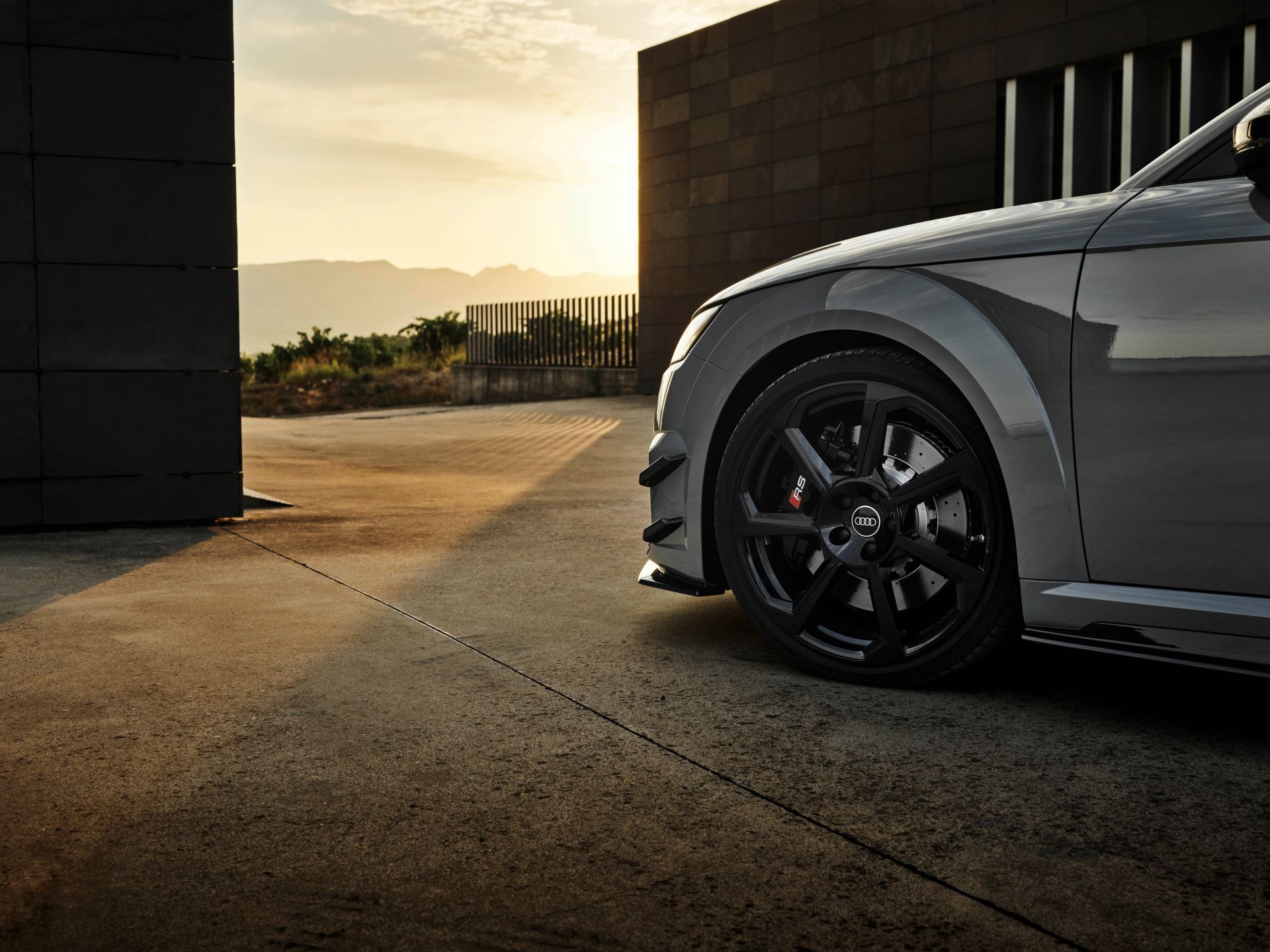 Audi-TT-RS-Iconic-Edition-41