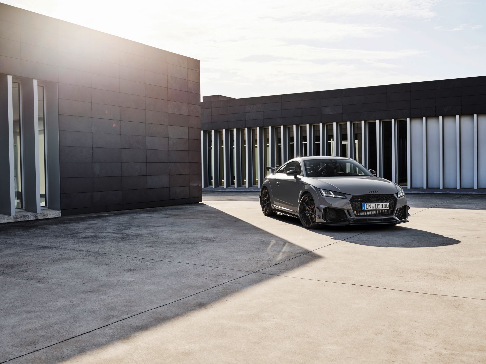 Audi-TT-RS-Iconic-Edition-60