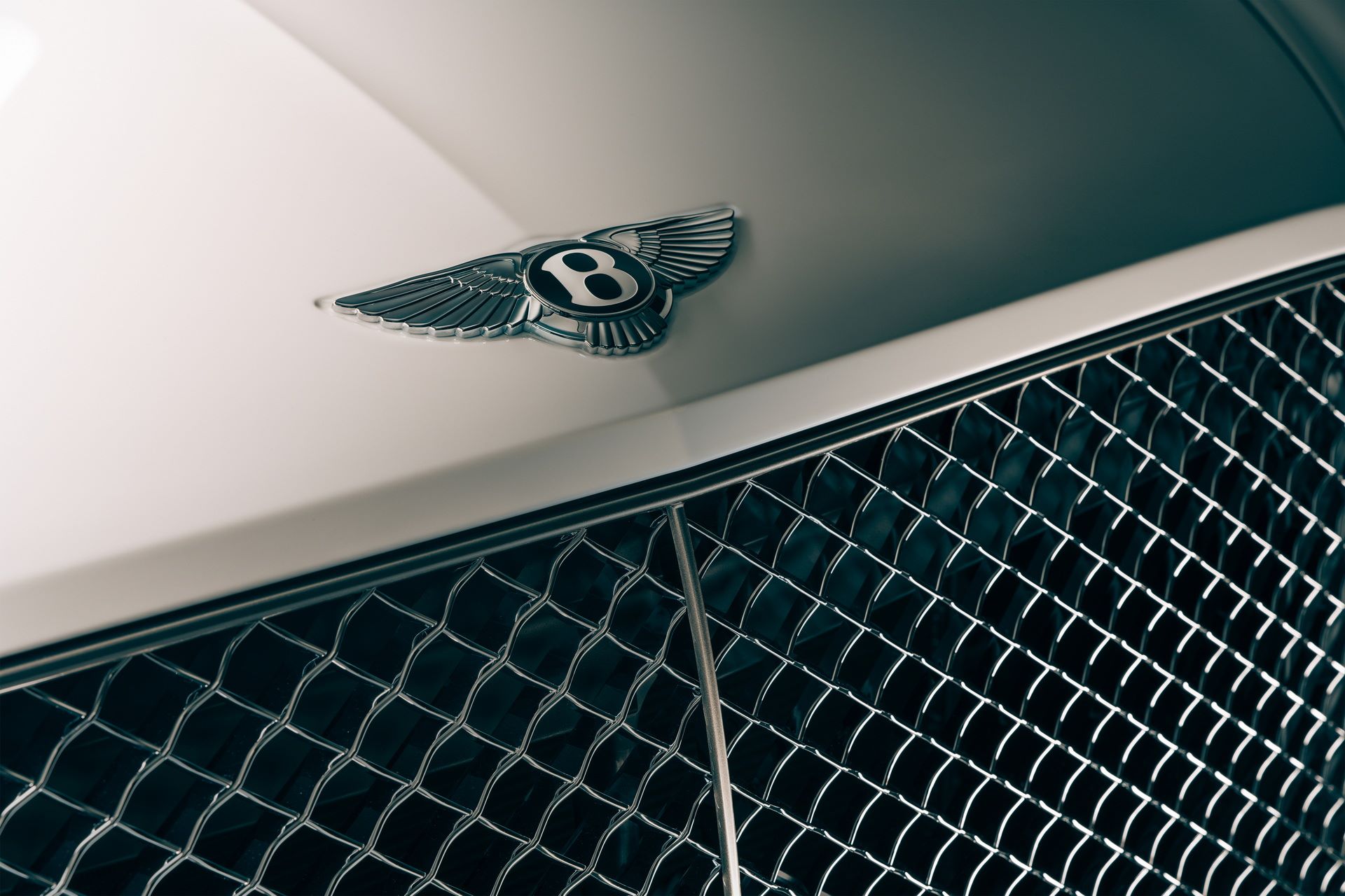 Bentley-Bentayga-Odyssean-Edition-11