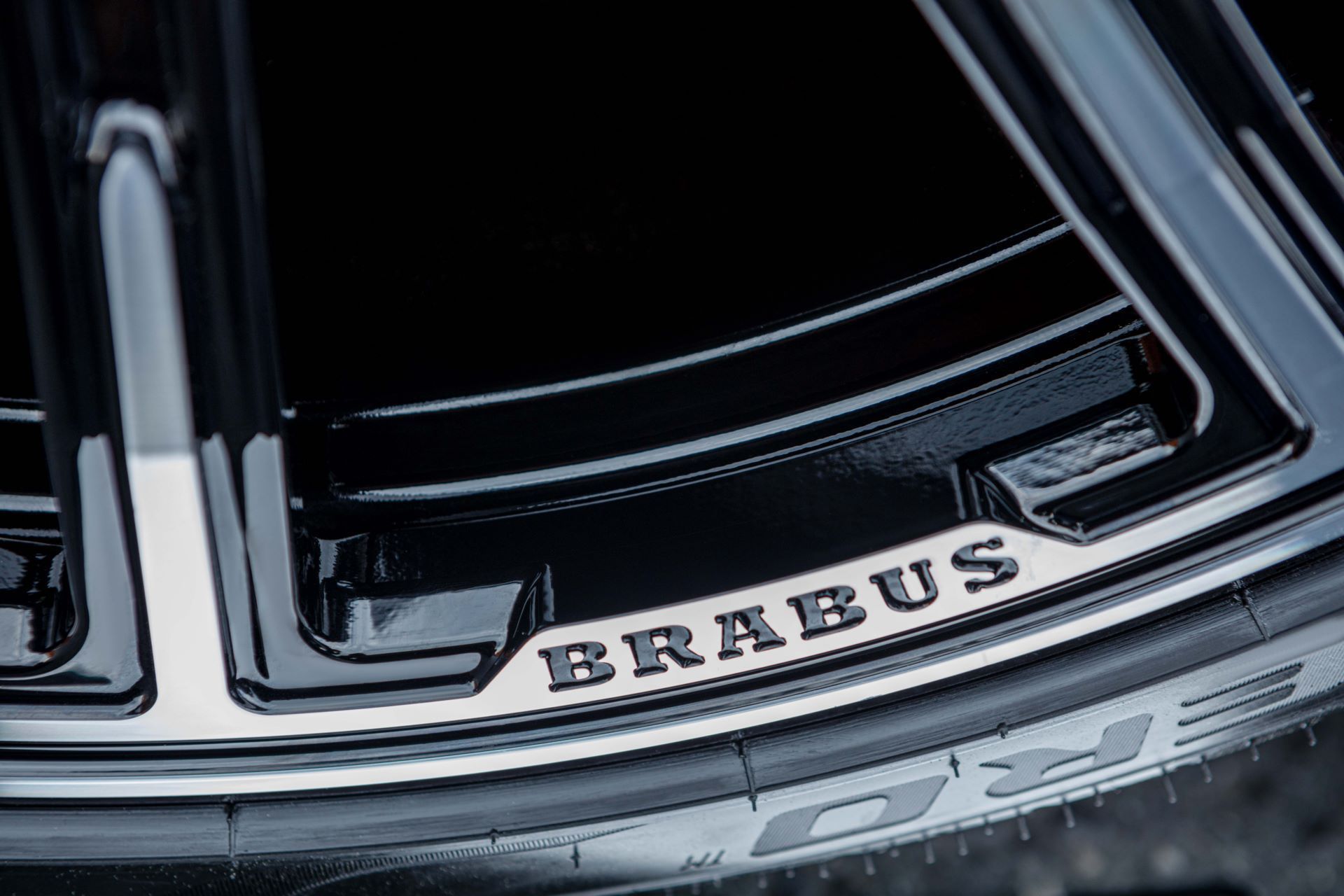 Brabus_For-Porsche-Taycan-Turbo-S-Outdoor-26