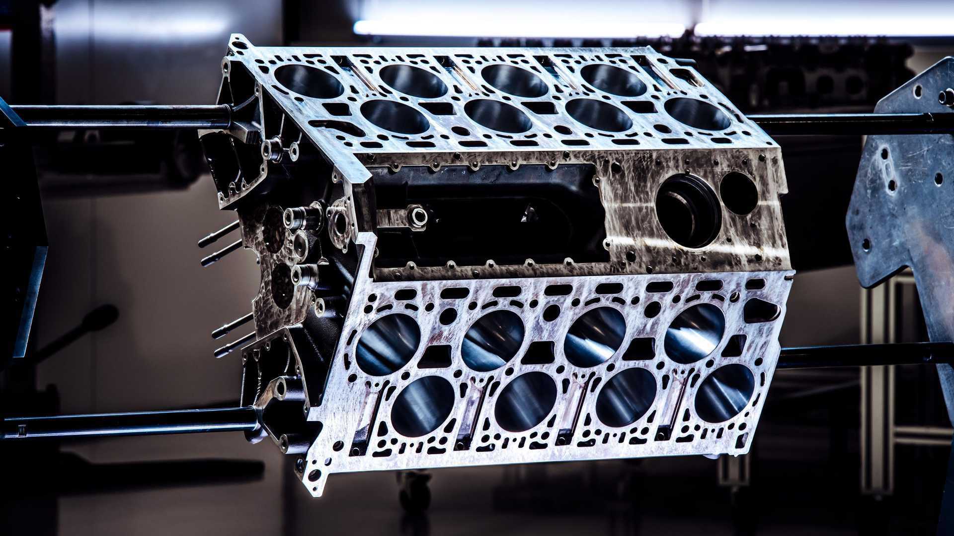 Bugatti-W16-Engine-6