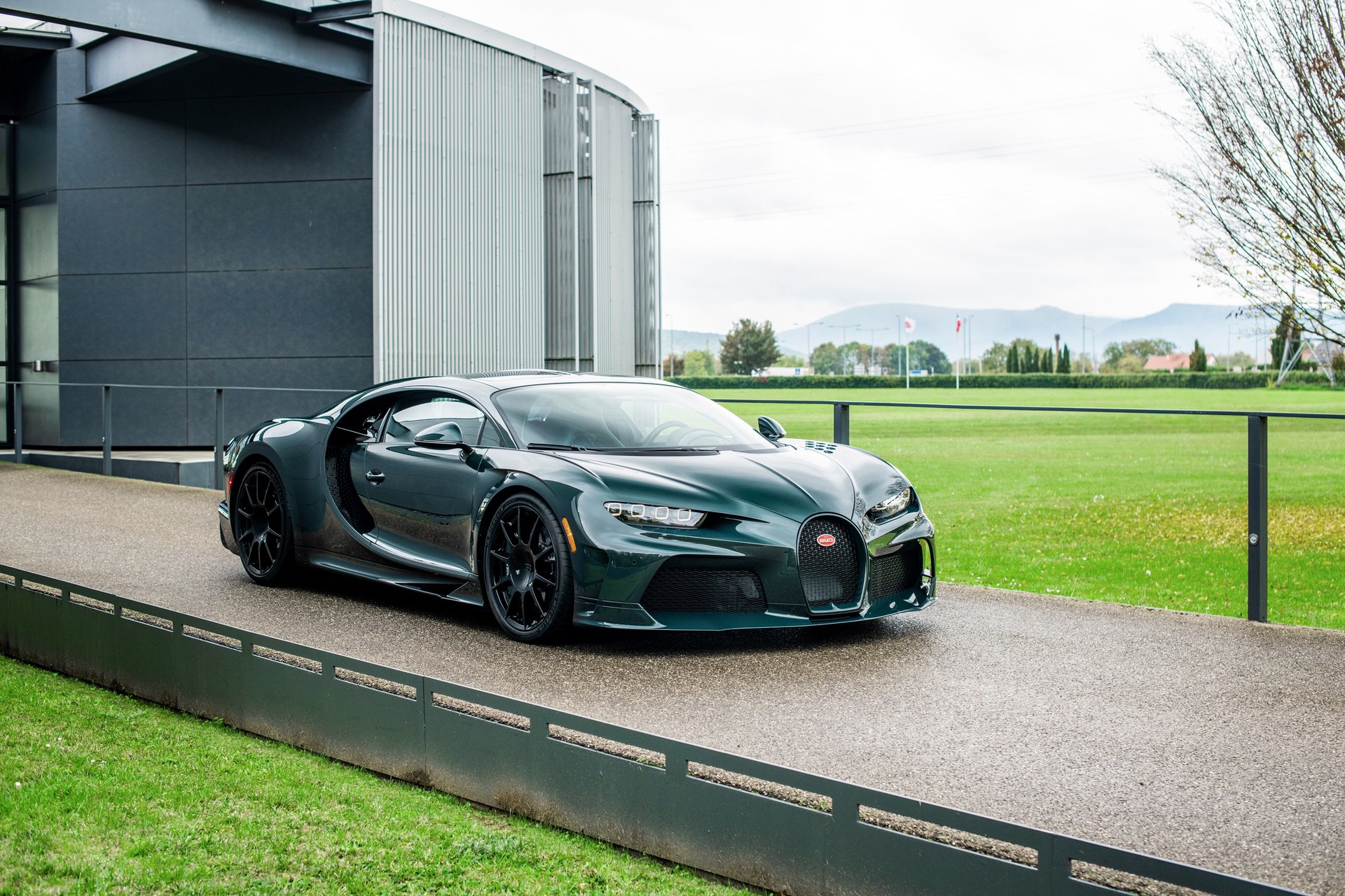 Bugatti_Chiron_Super_Sport_400th-5