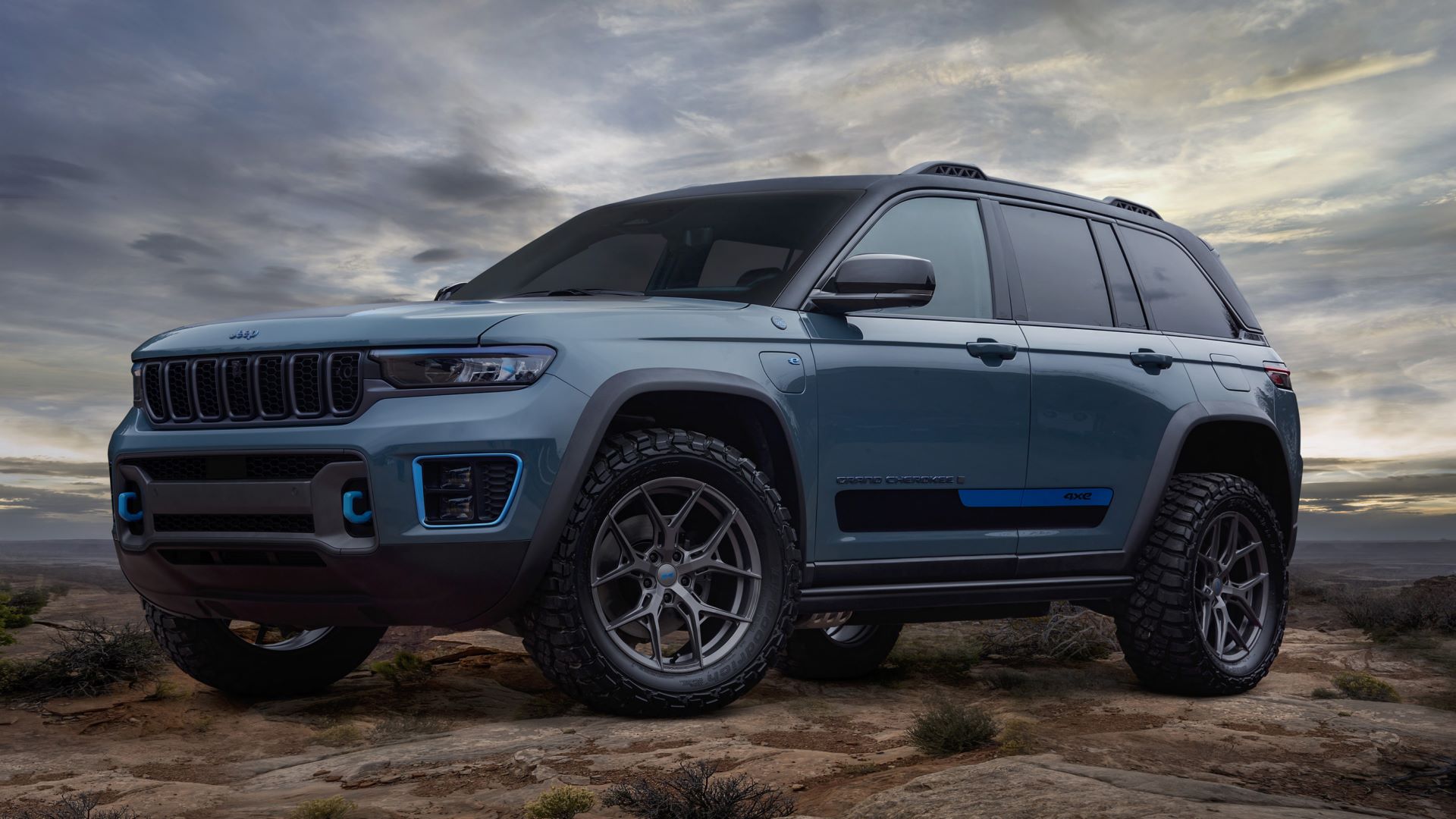 Jeep-Grand-Cherokee-Trailhawk-PHEV-Concept_Front