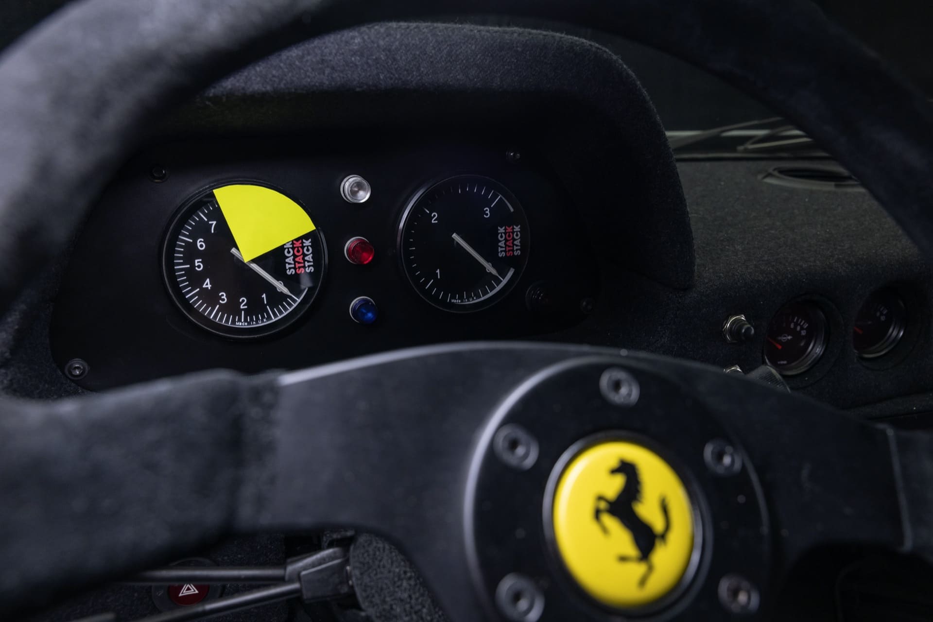 1989-Ferrari-F40-Competizione-1281572_