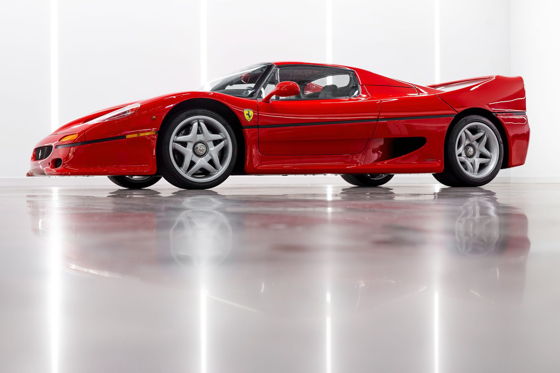 Ferrari_F50_record_sold-03