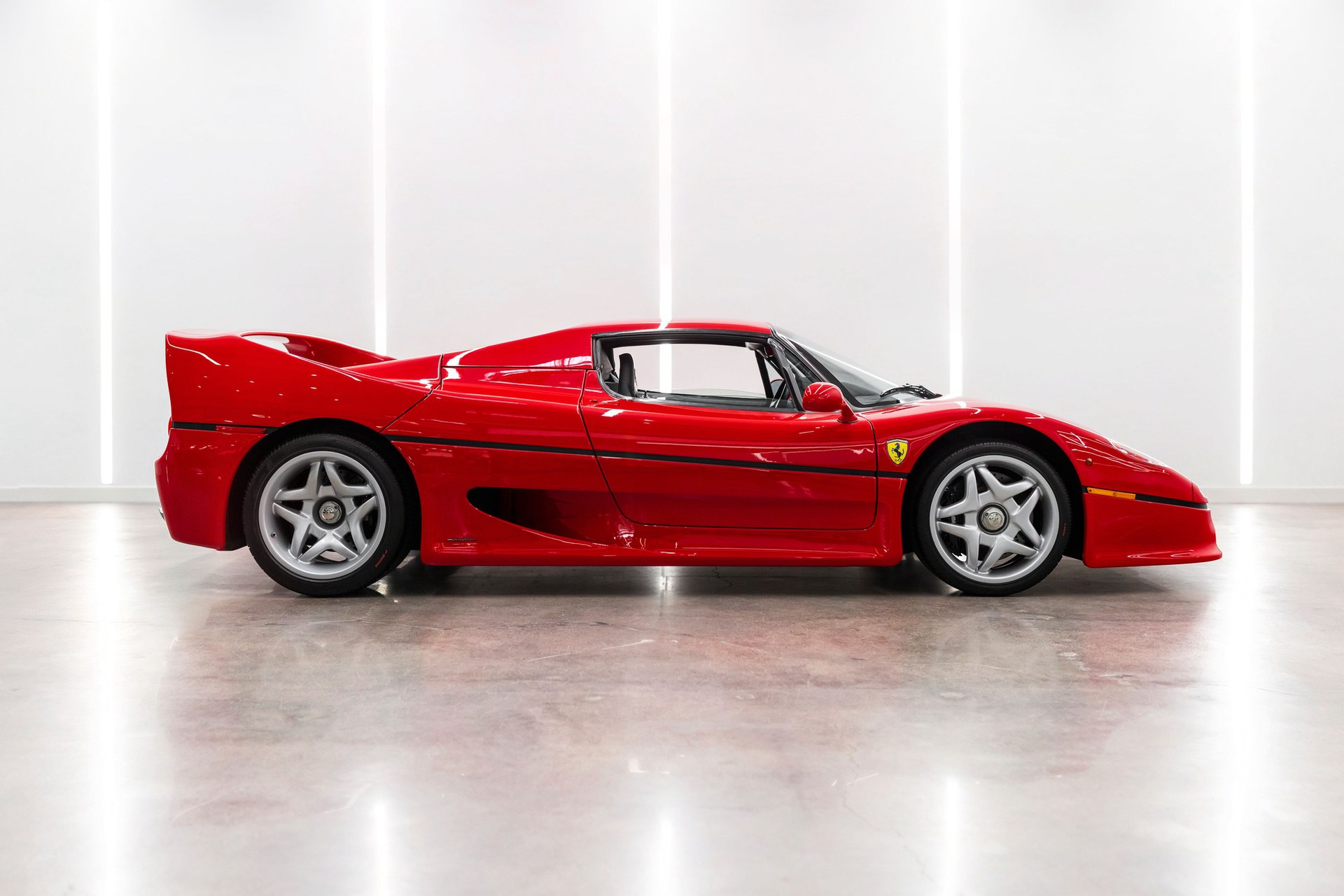 Ferrari_F50_record_sold-04