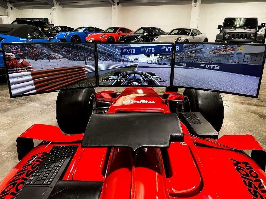 Ferrari-F8-Formula-1-Racing-Simulator-6