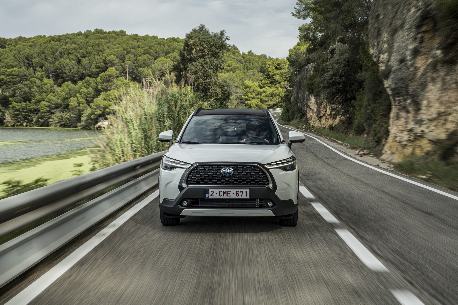 First_Drive_Toyota_Corolla_Cross-10