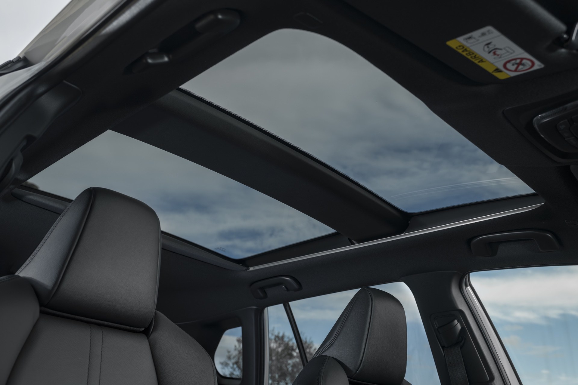 First_Drive_Toyota_Corolla_Cross-44