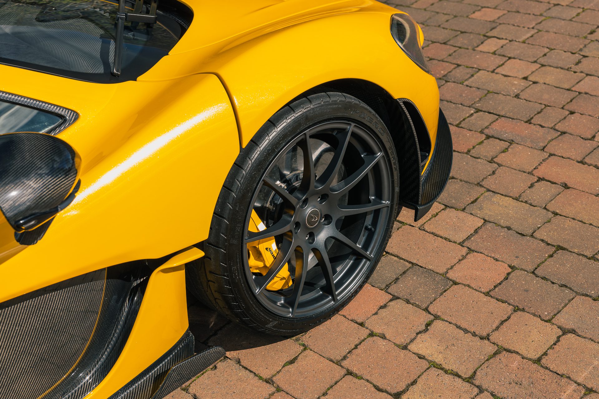 First-McLaren-P1-for-sale-23