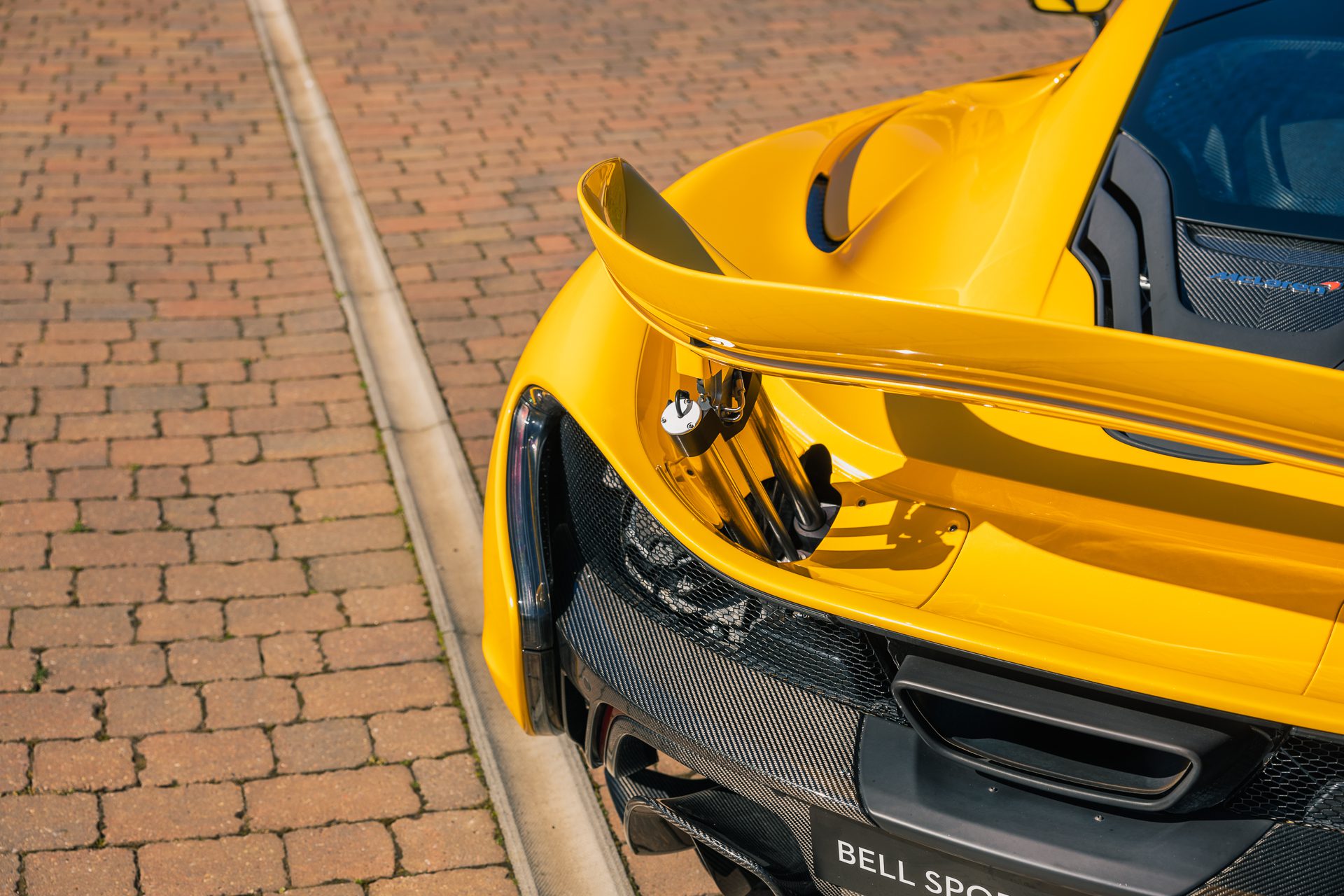 First-McLaren-P1-for-sale-28