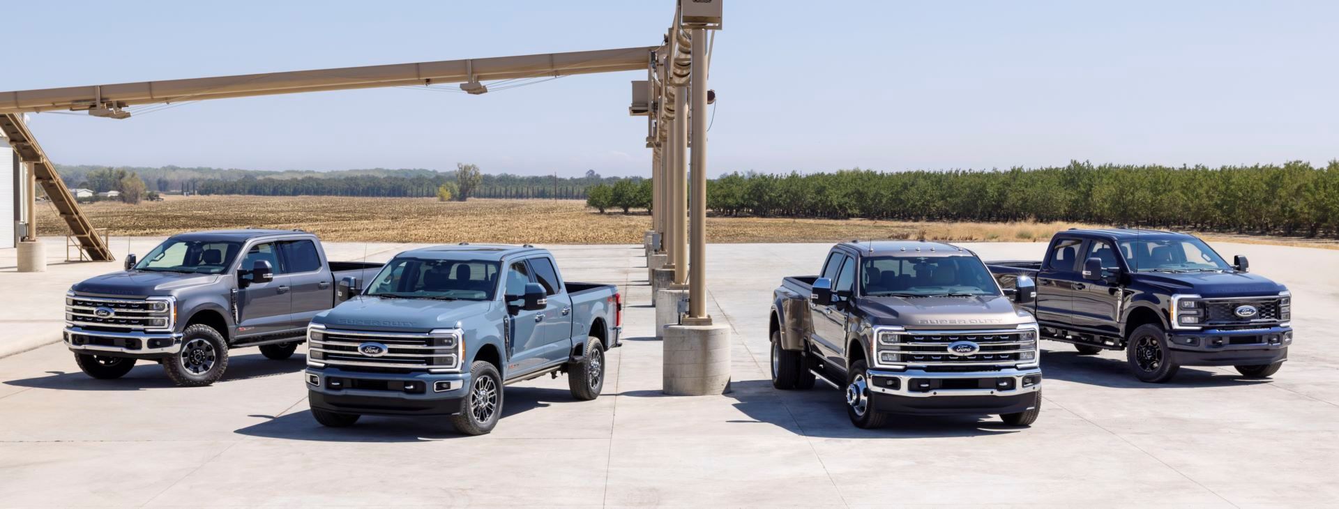 2023-Ford-Super-Duty-F-250-Tremor-Off-Road-Package_-F-350-Limited_-F-350-Lariat_-XL-STX-Appearance-Package