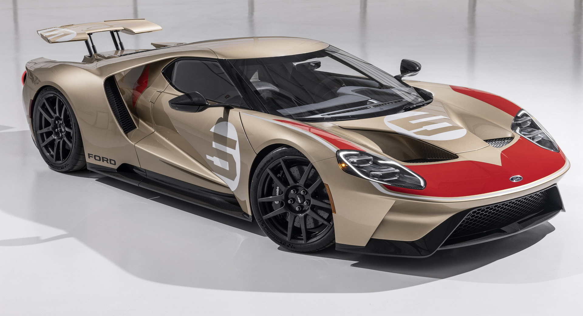 Ford-GT-Holman-Moody-Heritage-Edition-1