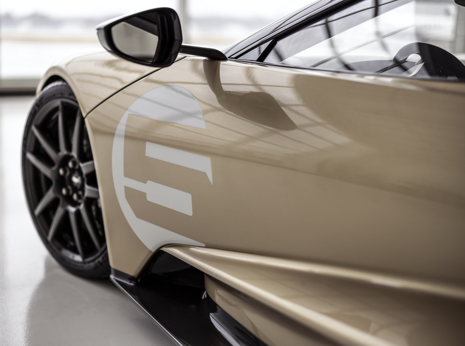 Ford-GT-Holman-Moody-Heritage-Edition-8