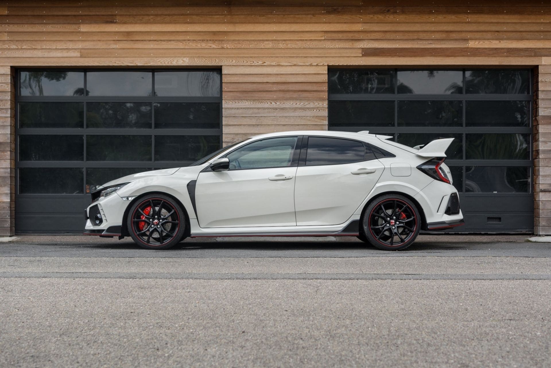Honda-Civic-Type-R-Max-Verstappen-for-sale-6