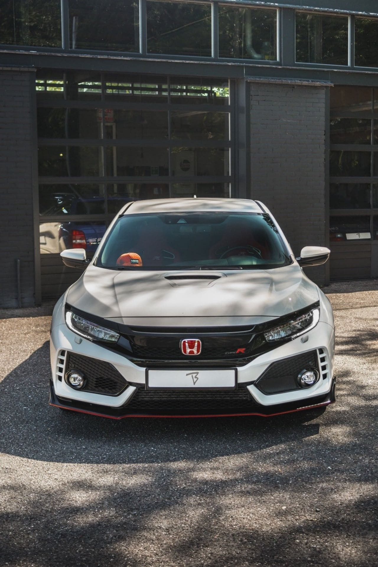 Honda-Civic-Type-R-Max-Verstappen-for-sale-9