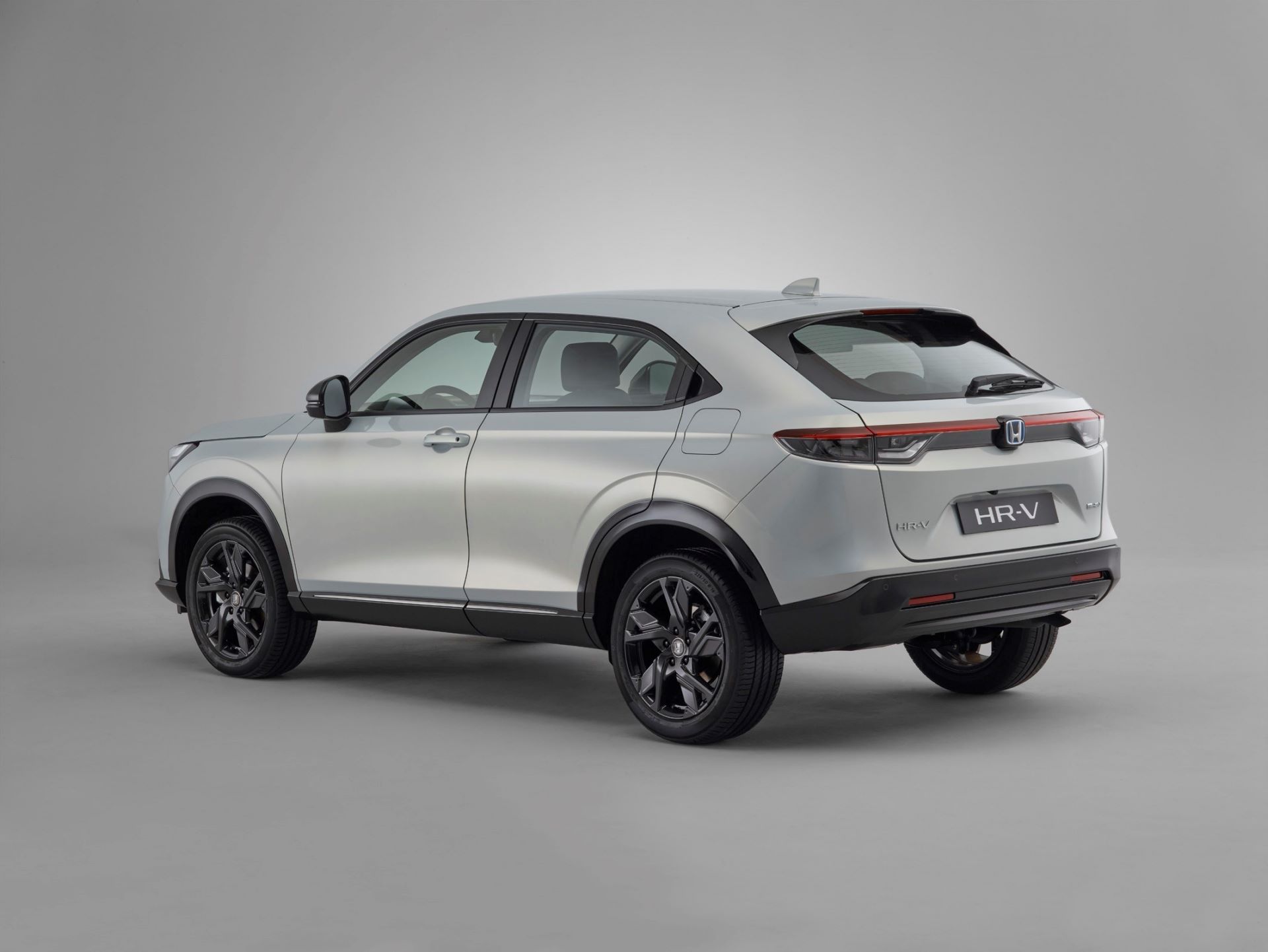 363801_NEW_HONDA_HR-V_ACCESSORY_PACKS_ENHANCE_COMFORT_AND_STYLE