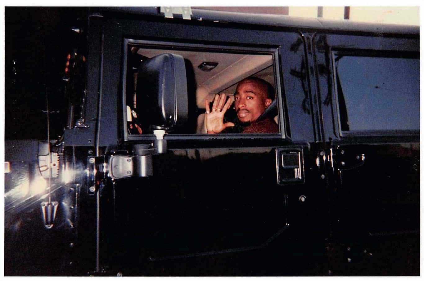 Hummer_H1_Tupac_auction-12
