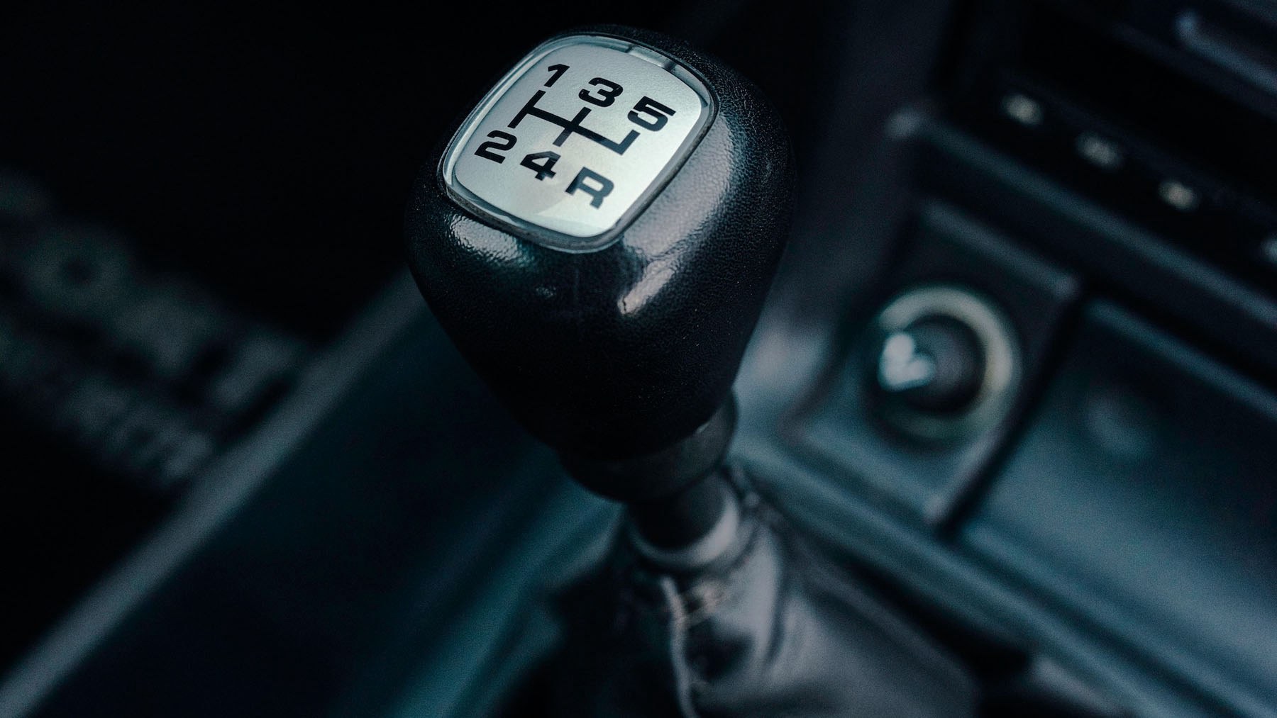 last_Ford_Escort_RS_Cosworth_sale-13