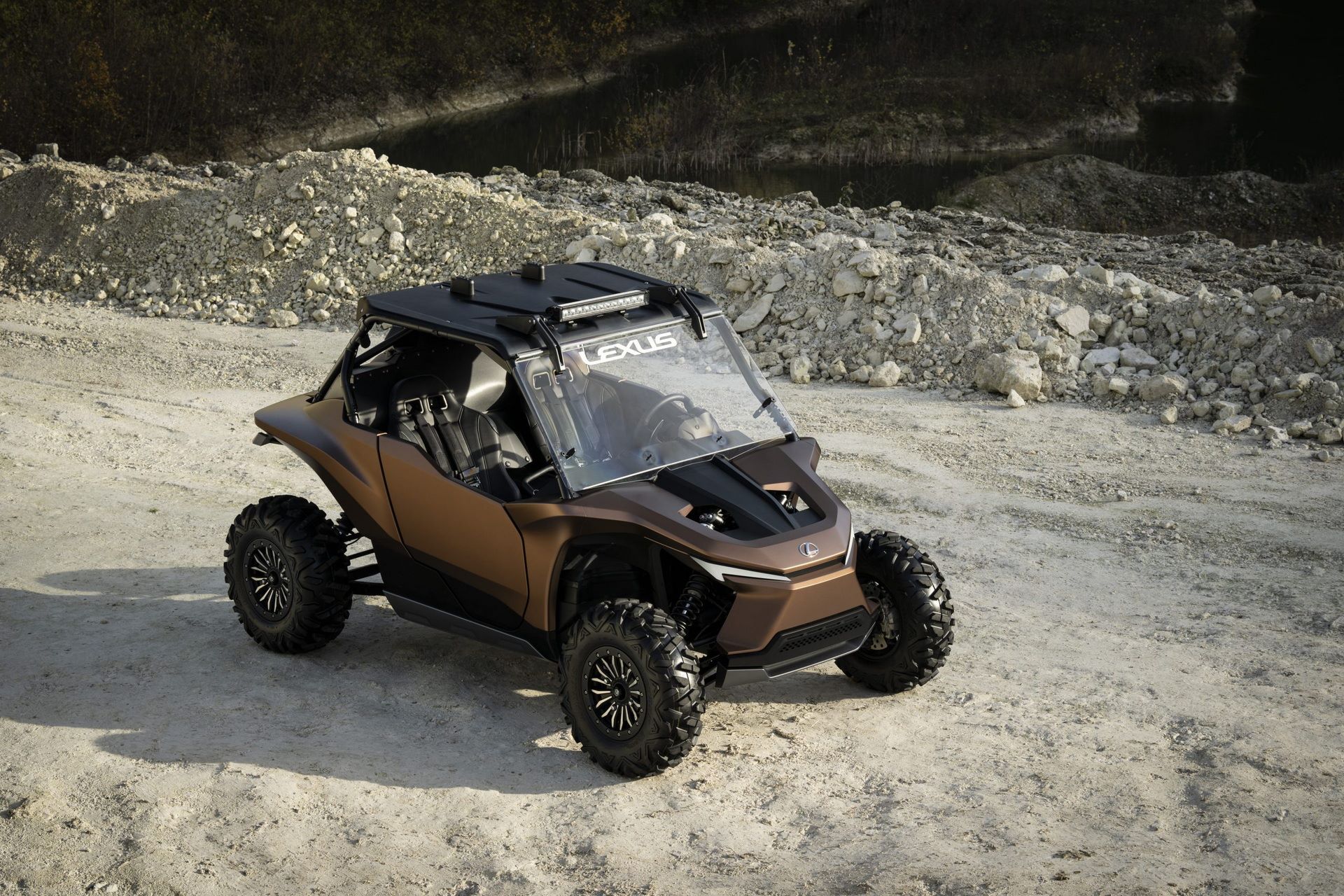 Lexus-ROV-Concept-2