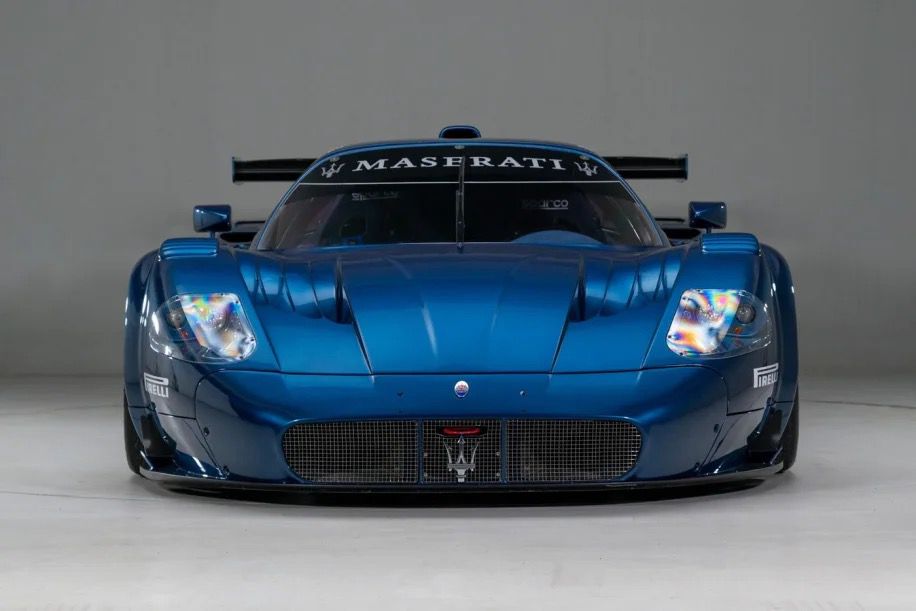 Maserati_MC12_Versione_Corse_sale-1