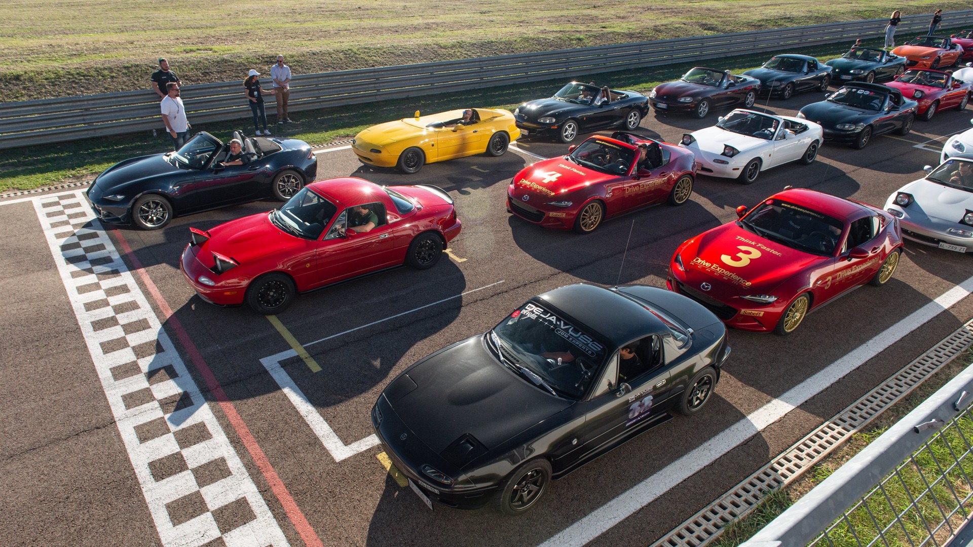 Mazda_MX-5_Guinness_World_Record_072