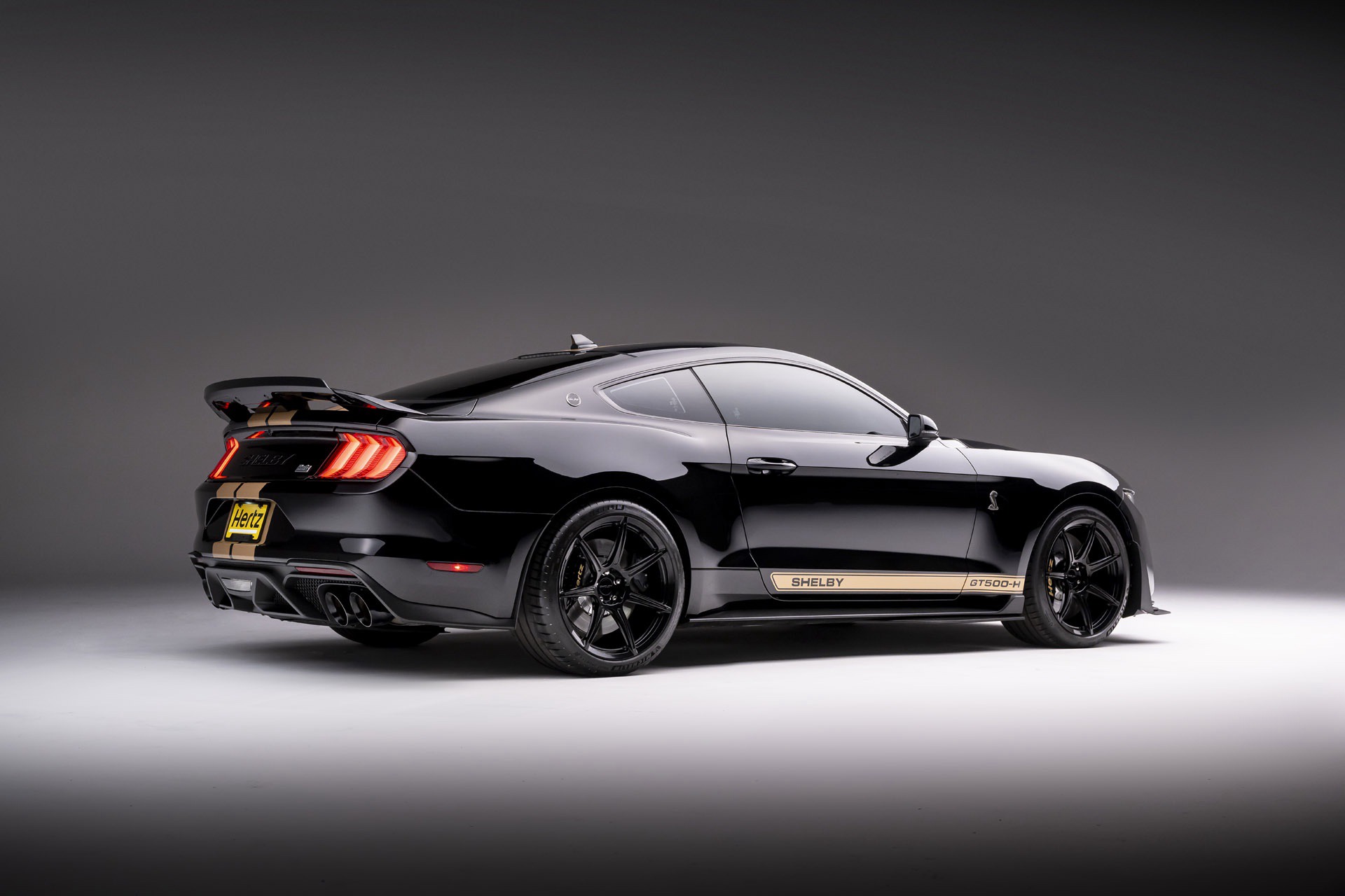 Mustang_Shelby_GT-Hertz-1