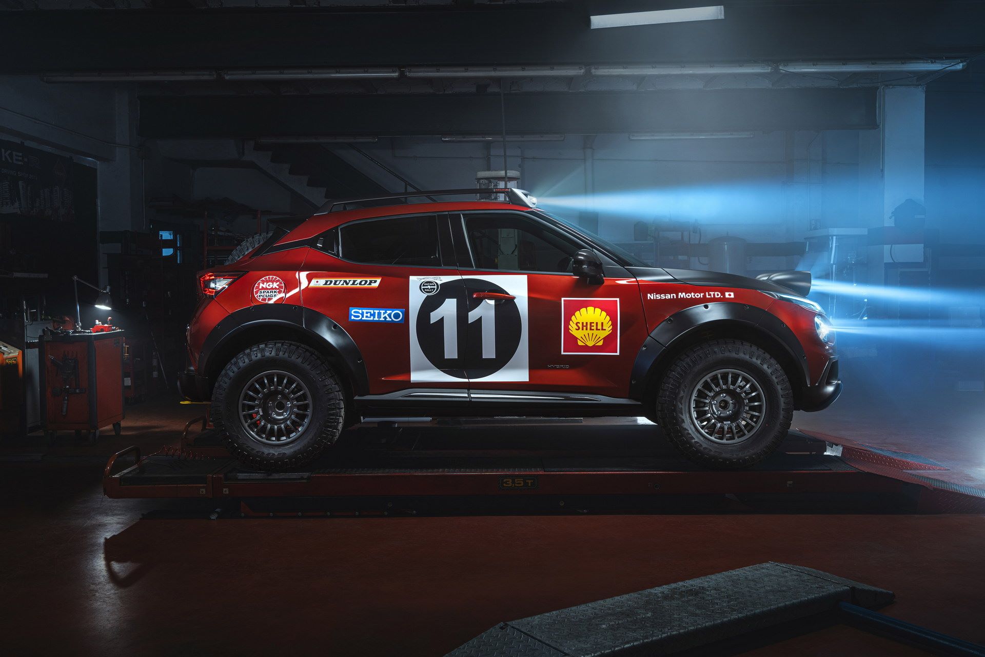 Nissan-Juke-Hybrid-Rally-Tribute-Concept-2