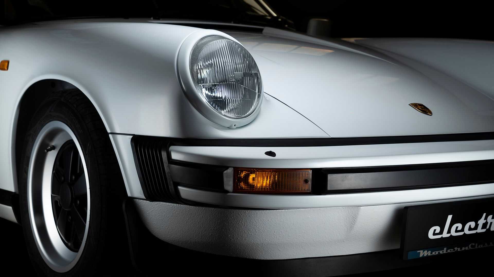 Porsche-911-EV-restomod-by-Modern-Classics-2