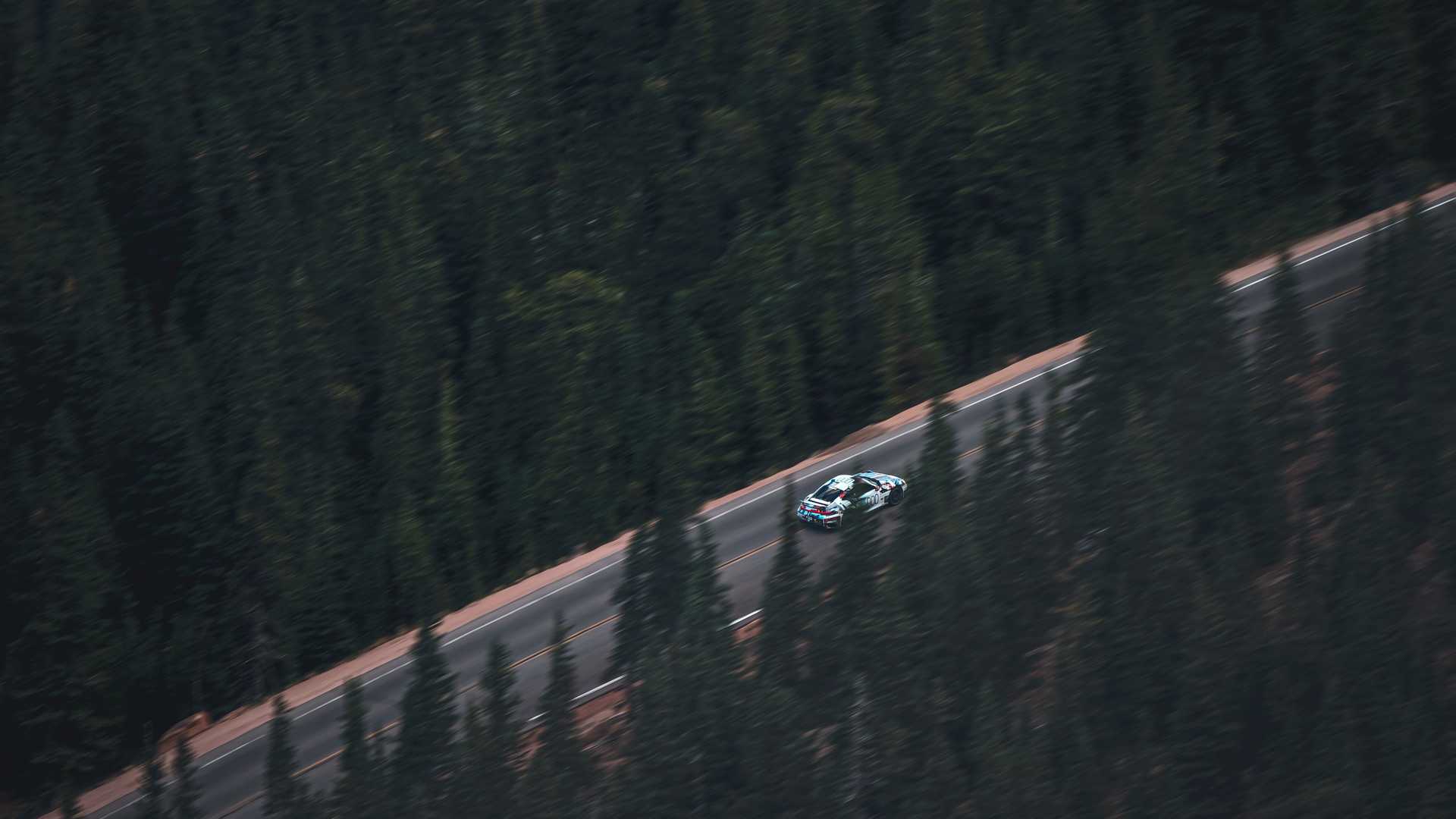 Porsche-911-Turbo-S-Pikes-Peak-Production-Car-Record-16