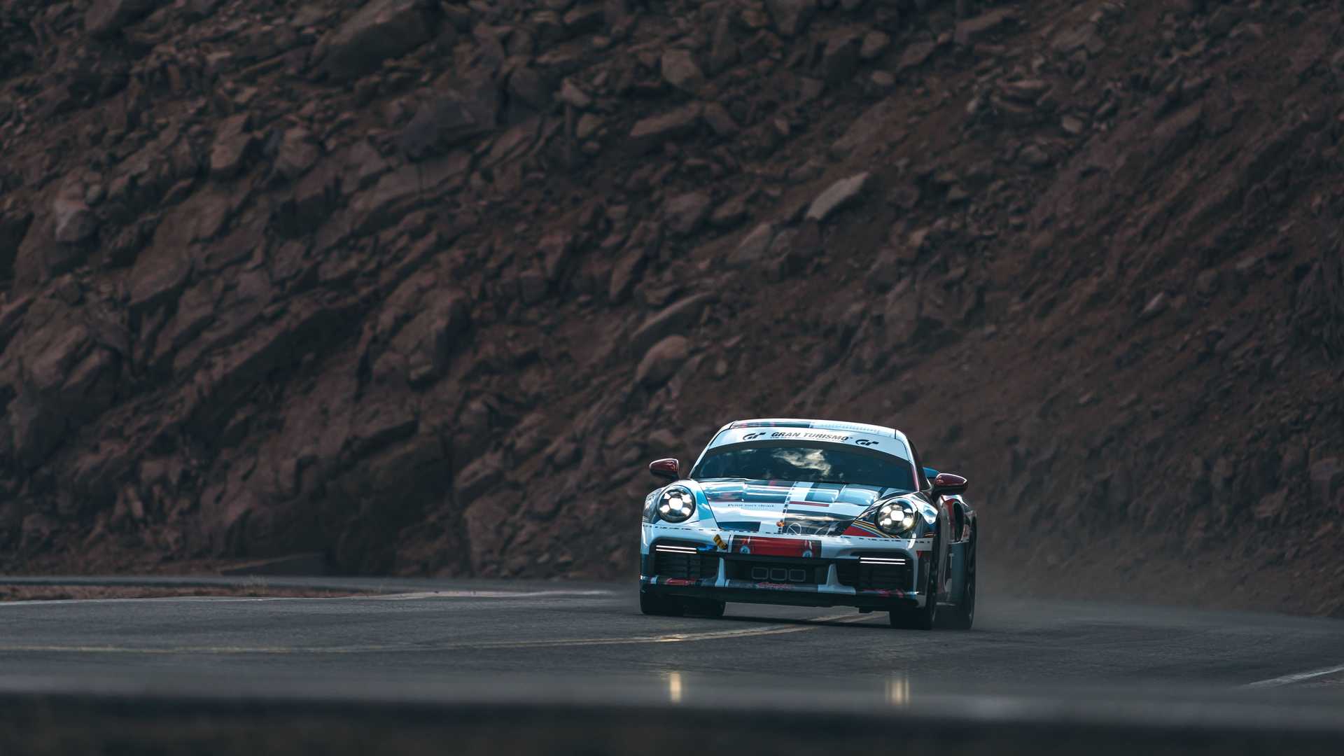 Porsche-911-Turbo-S-Pikes-Peak-Production-Car-Record-24