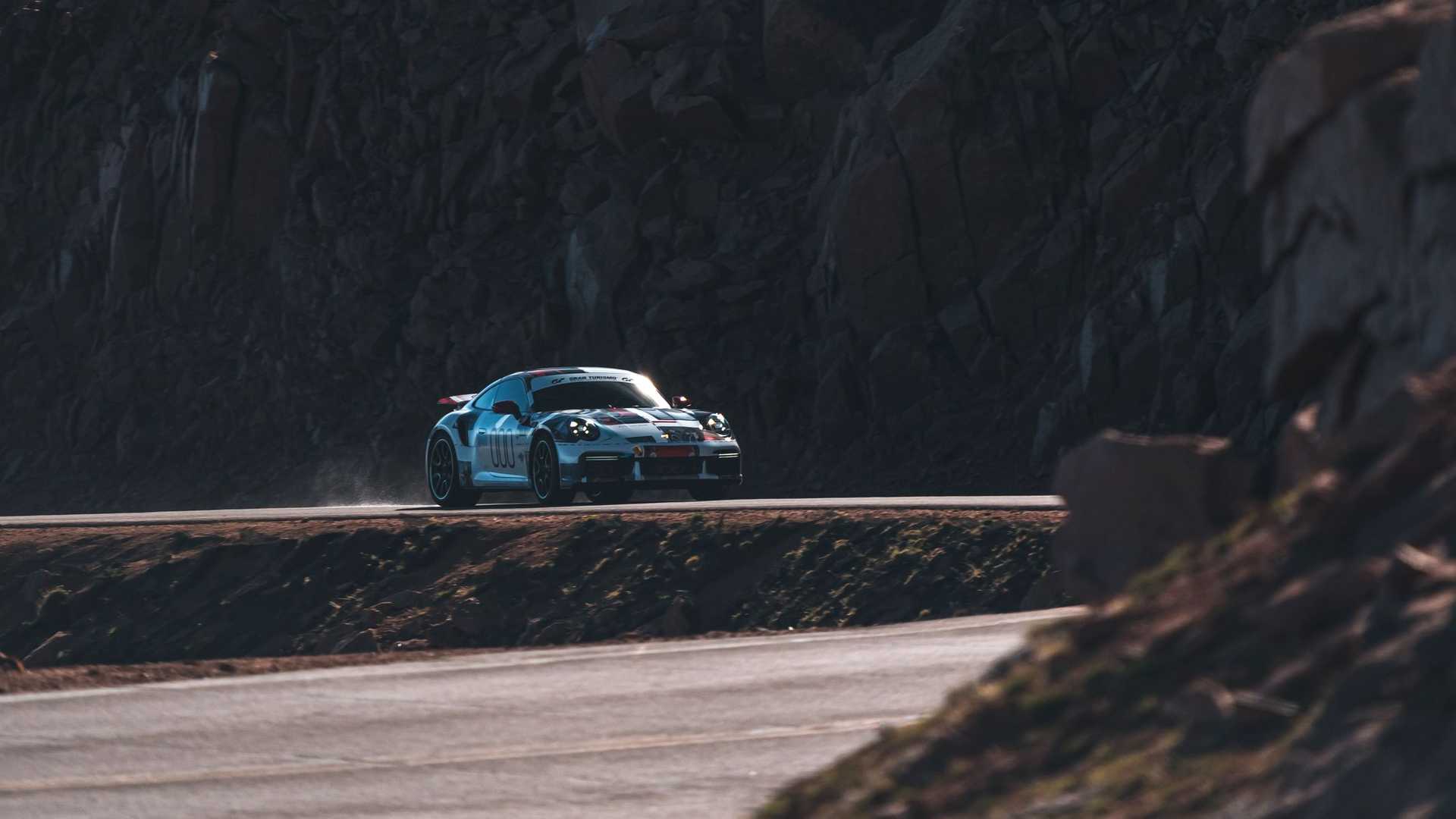 Porsche-911-Turbo-S-Pikes-Peak-Production-Car-Record-28