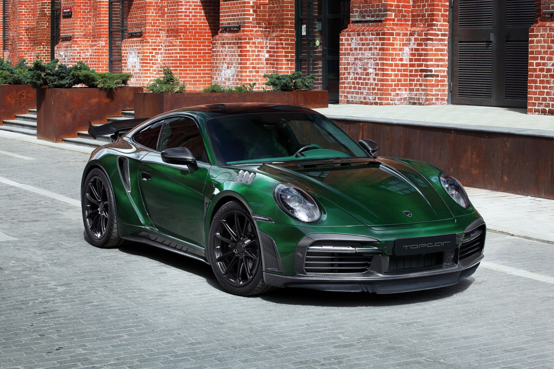 Porsche_911_Turbo_S_Stinger_GTR_Carbon_Edition_0